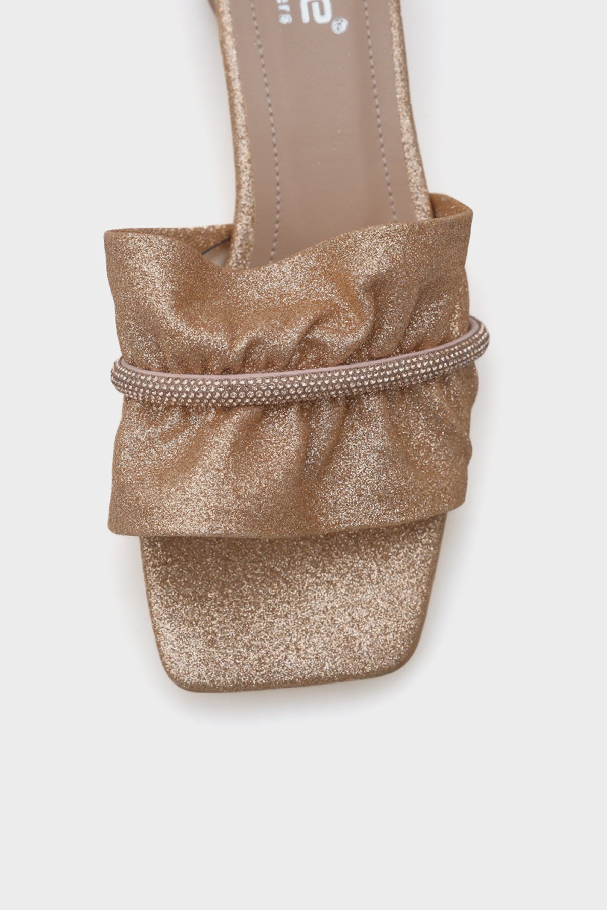 Lily  Kadın Büzgülü Taşlı Orta Topuklu Şık Terlik