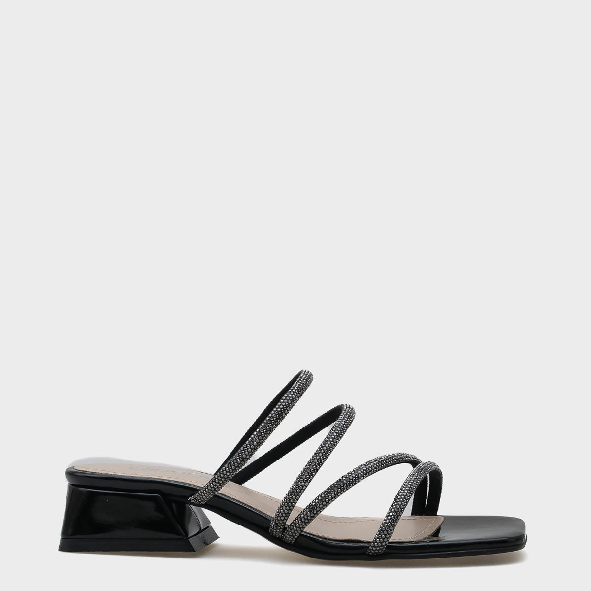 Lindsy Küt Burunlu Taşlı Bantlı Kısa Topuklu Rugan Kadın Terlik