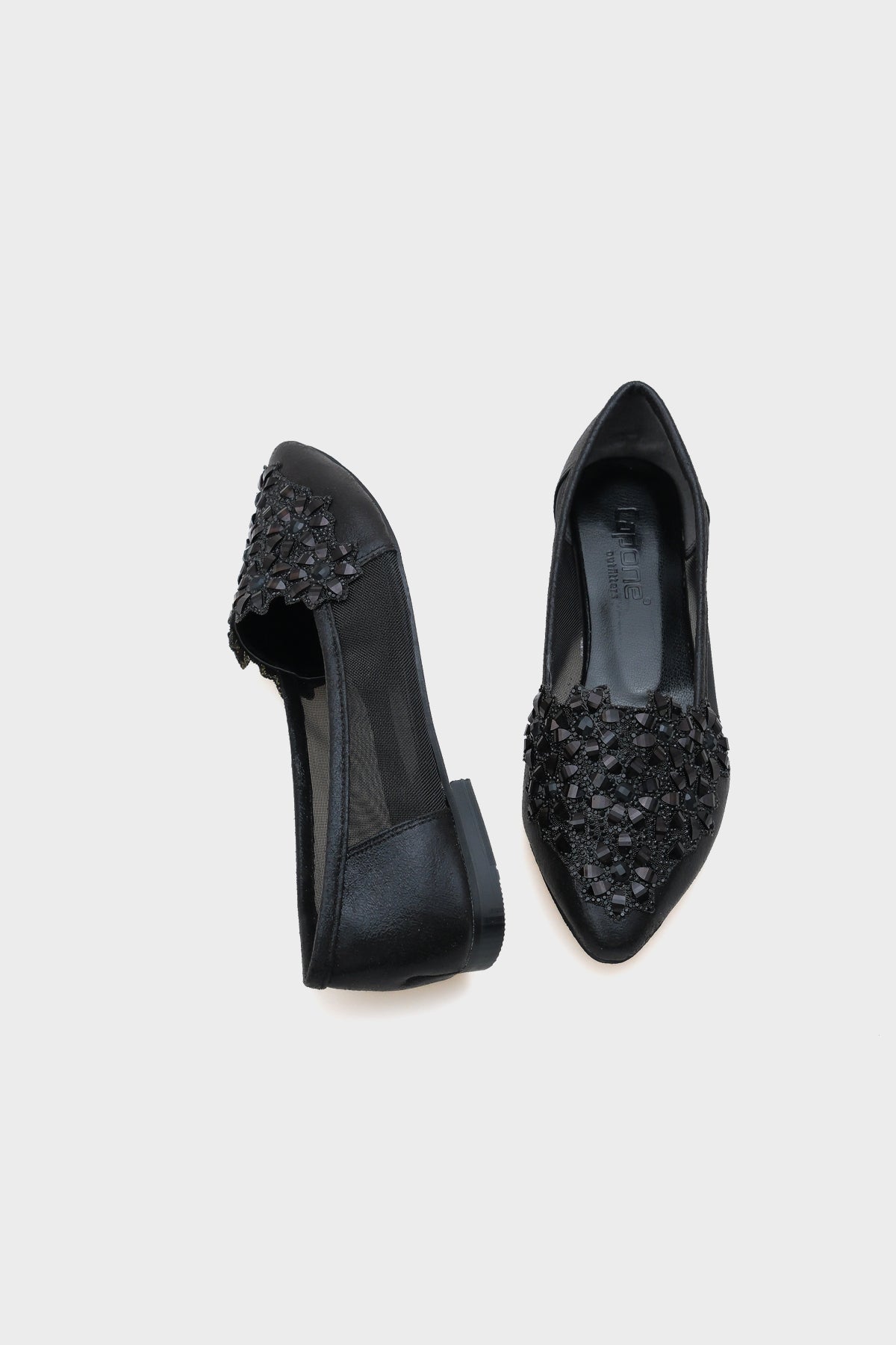 Aida Sivri Burunlu Fileli Taşlı Kadın Babet