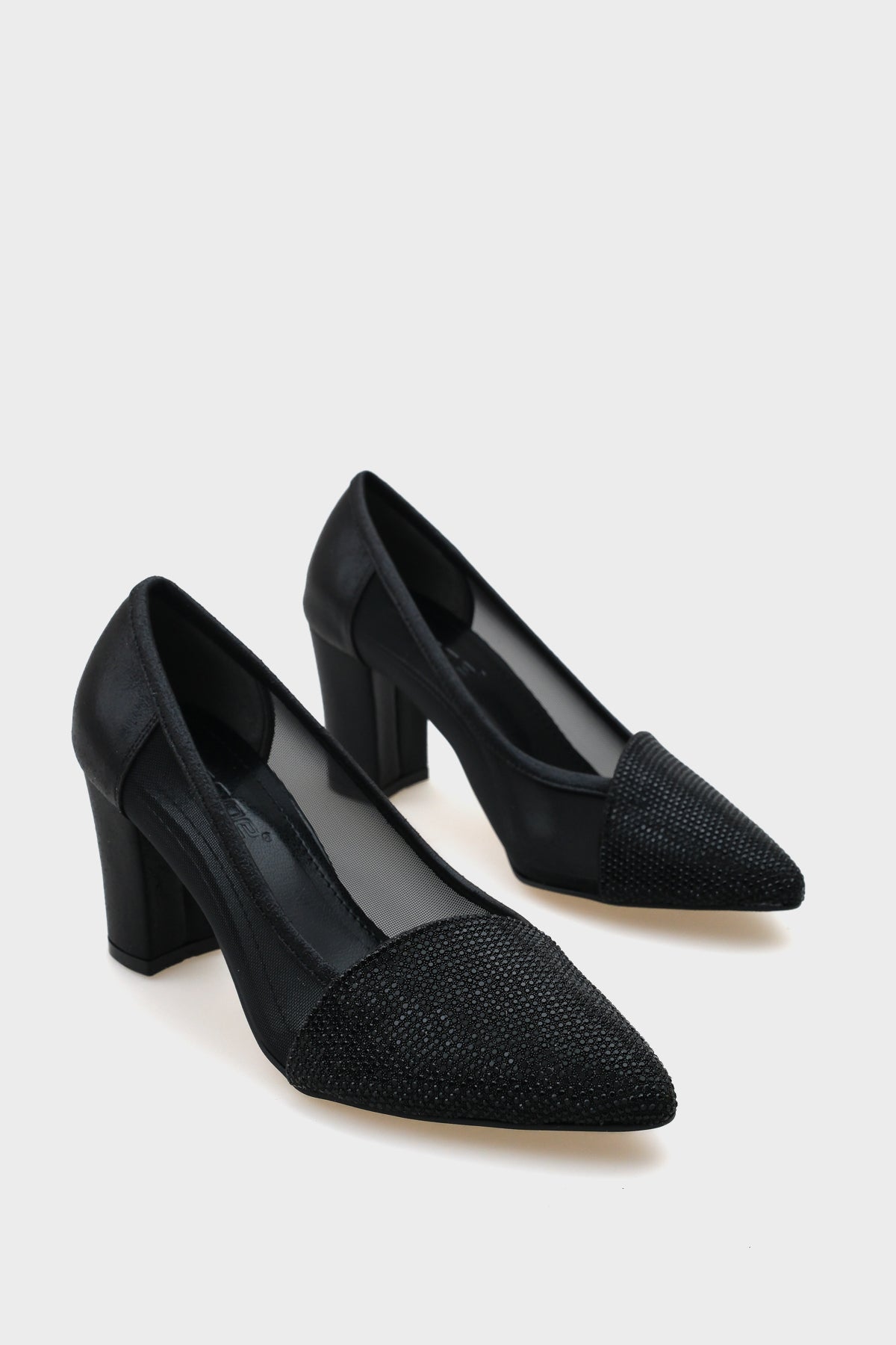 Nora Sivri Burunlu Fileli Taşlı Orta Topuk Kadın Ayakkabı