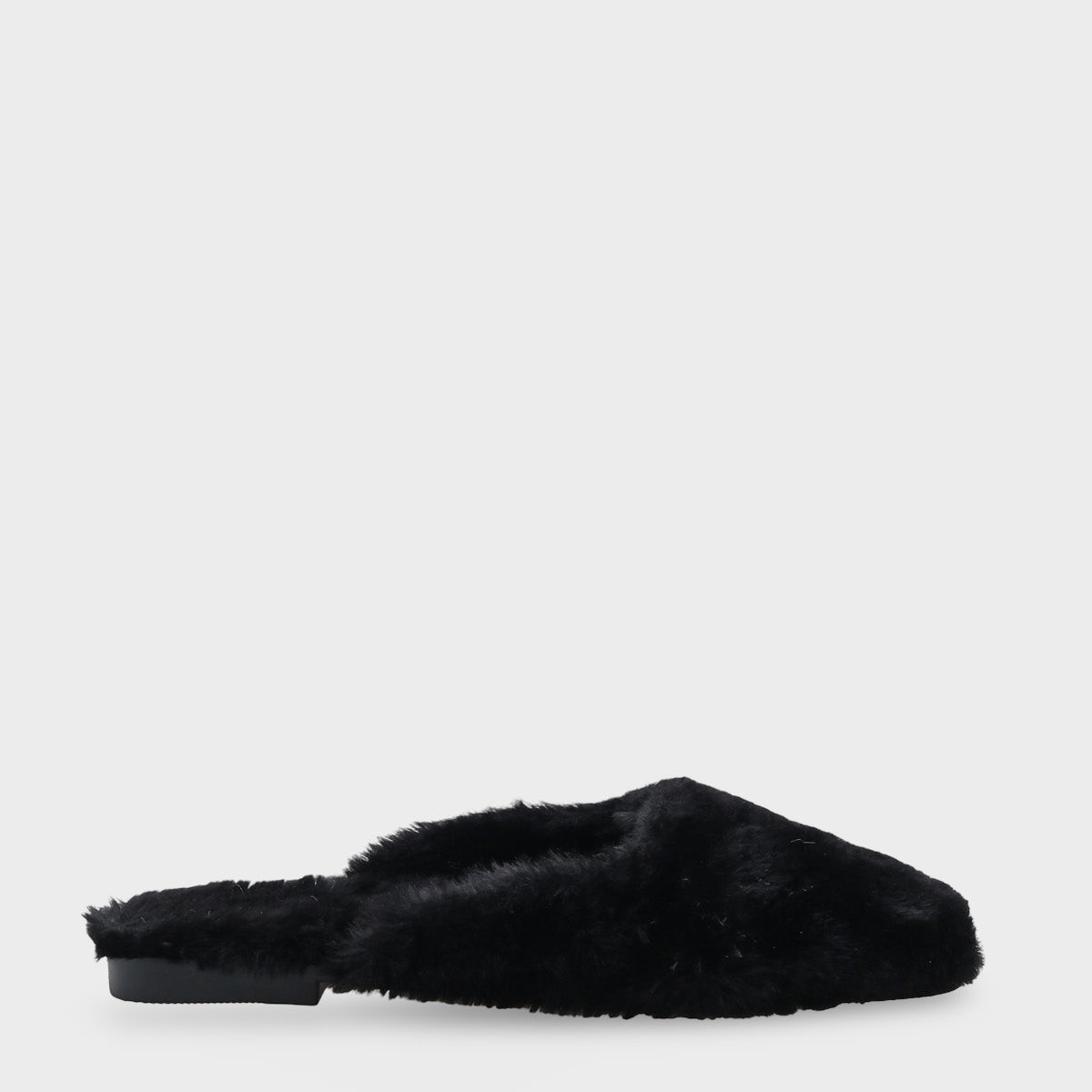Cecile Kadın Peluş Burnu Kapalı Terlik