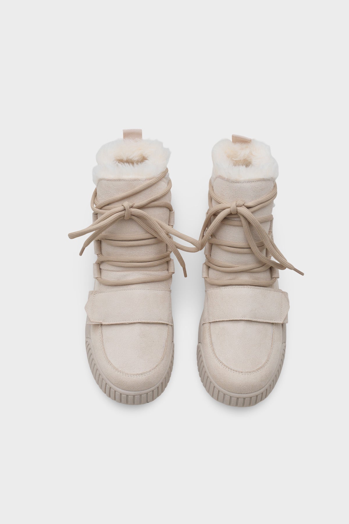 Sharron Kürklü Kadın Spor Bot