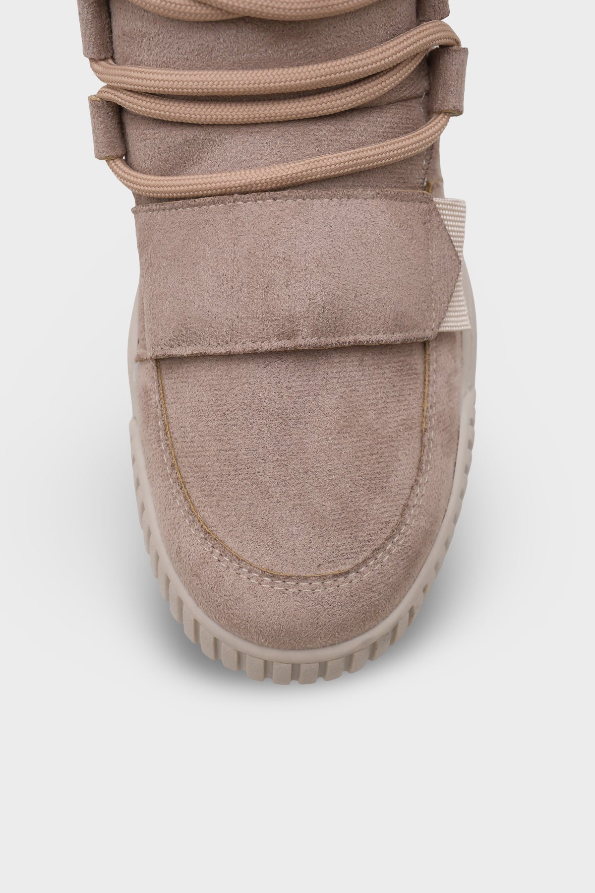 Sharron Kürklü Kadın Spor Bot