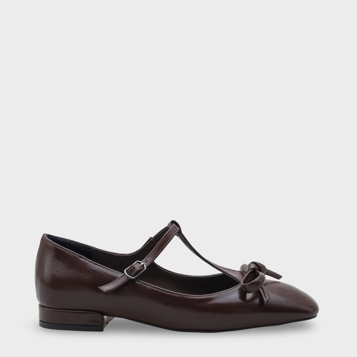 Suzi Küt Burunlu Bantlı Tokalı Kadın Babet