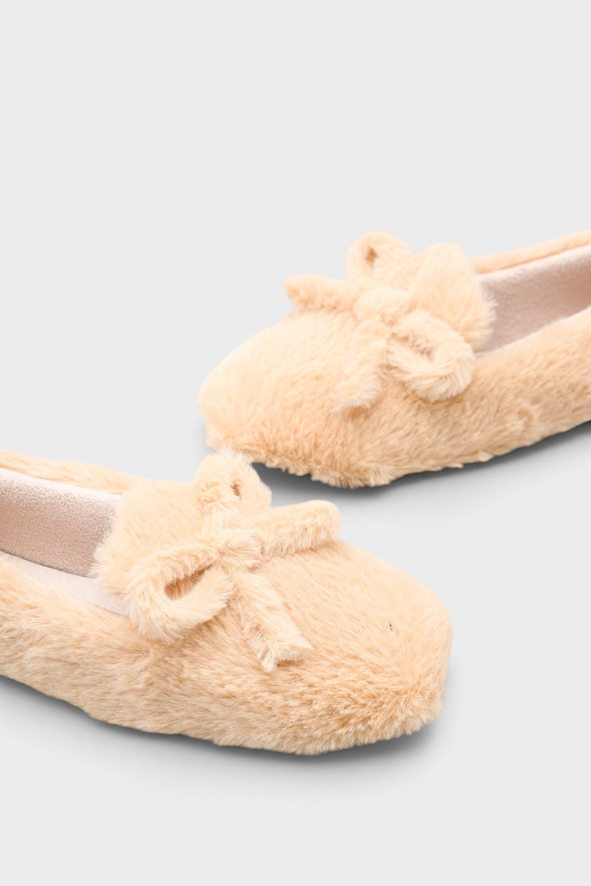 Patrica Peluş Fiyonklu Babet