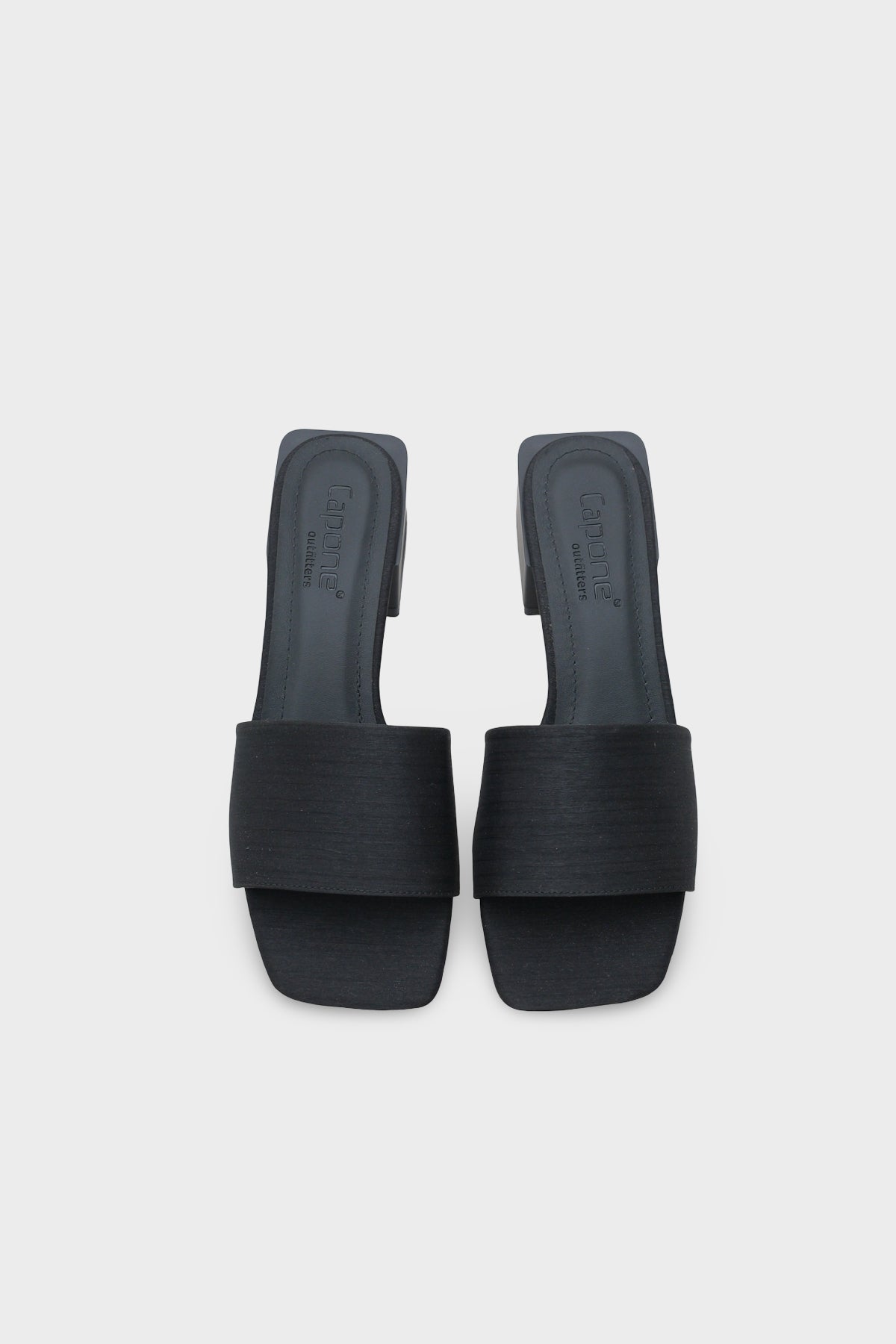 Cathleen  Küt Burunlu Orta Topuklu Saten Kadın Terlik