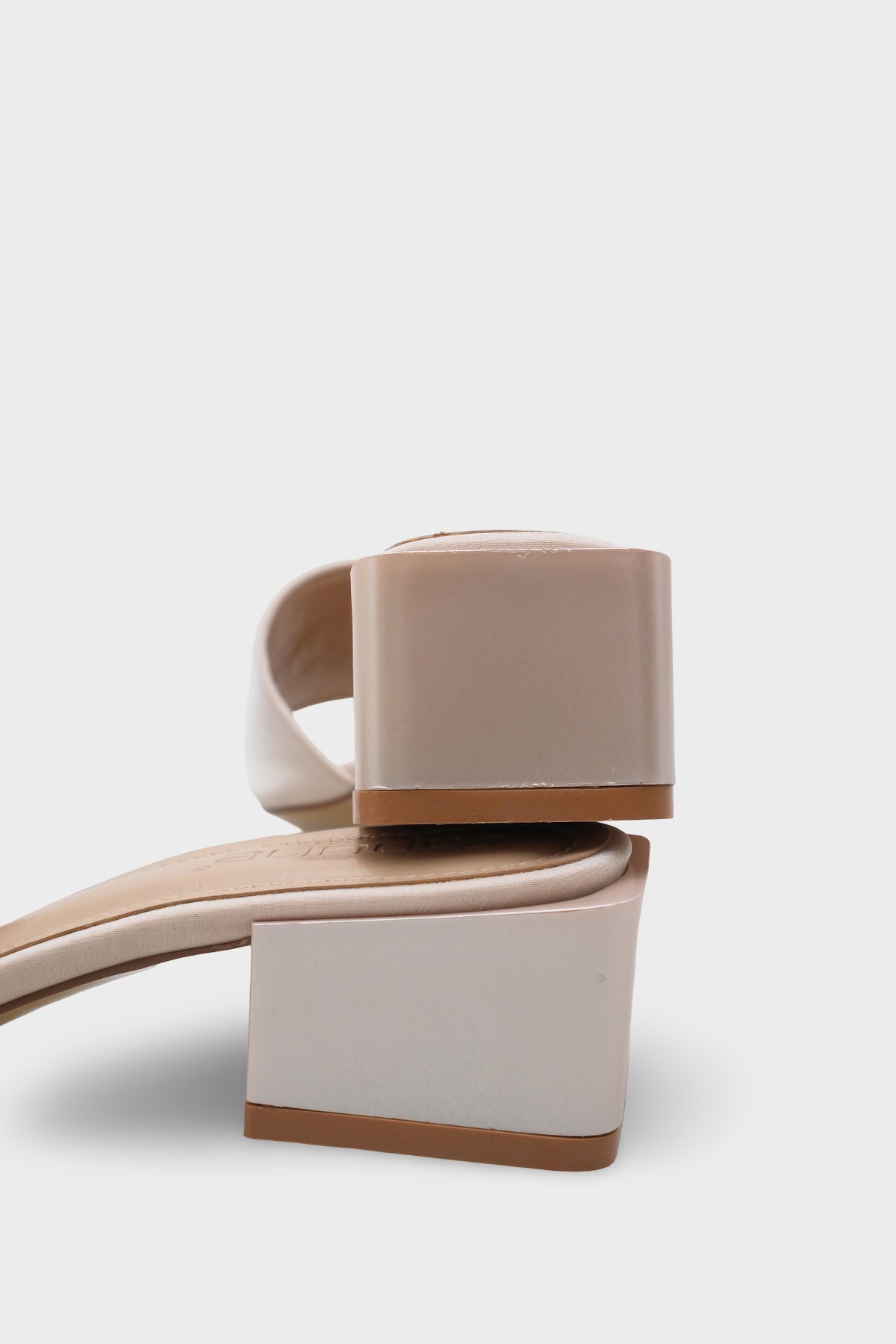 Cathleen  Küt Burunlu Orta Topuklu Saten Kadın Terlik