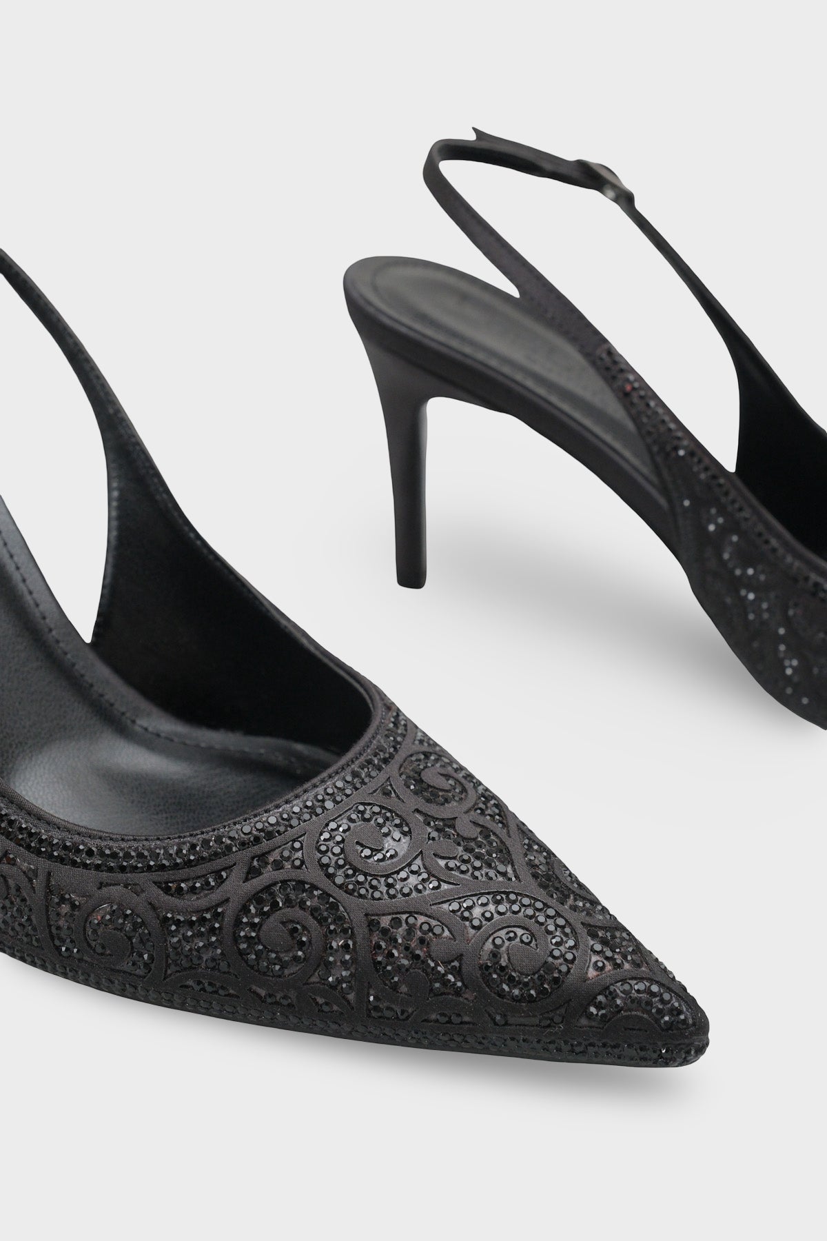 Melony Orta Topuklu Taşlı Arkası Açık Saten Kadın Ayakkabı