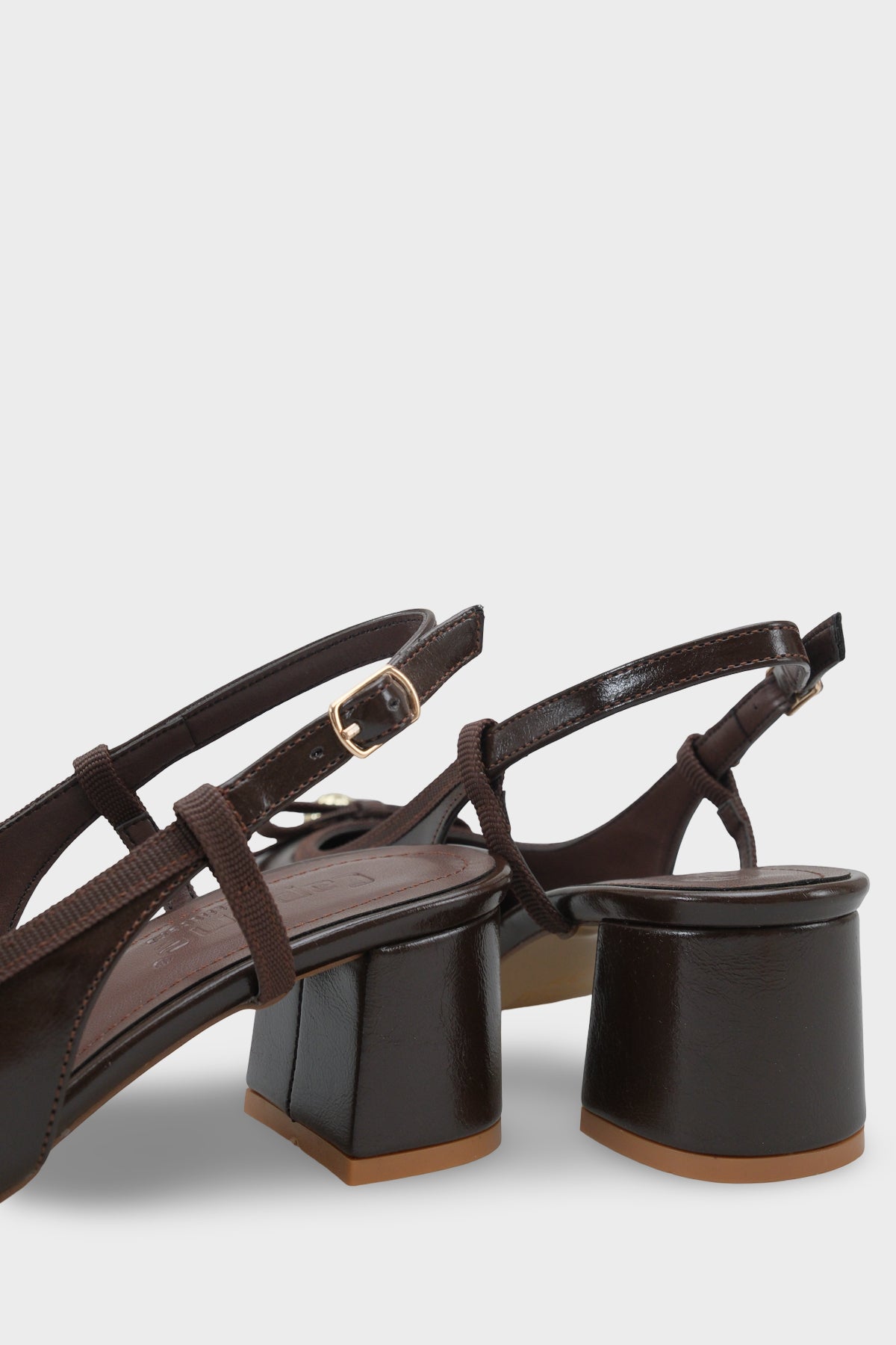 Arielle Yuvarlak Burunlu Bilekten Bantlı Orta Topuklu Fiyonklu Kadın Ayakkabı