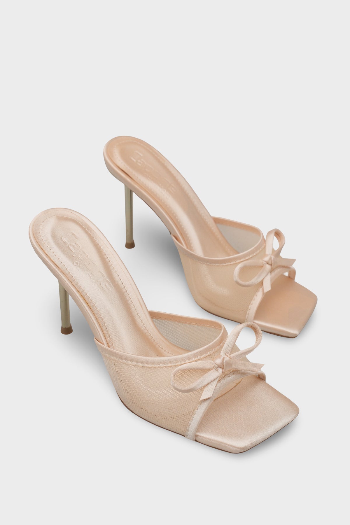 Veronike Yüksek Metal Topuklu Fileli Fiyonklu Şık Kadın Terlik