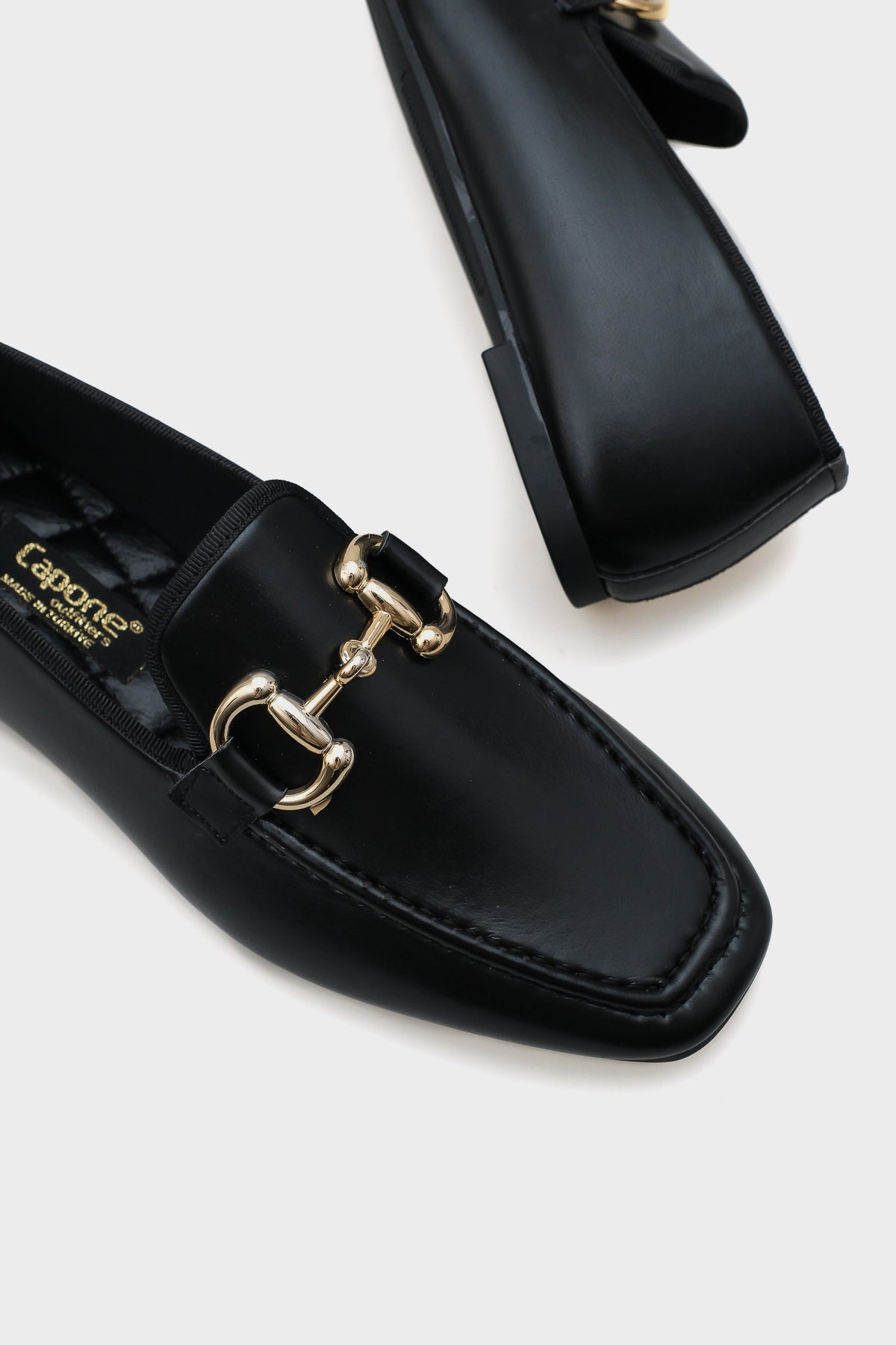 Metal Tokalı Kadın Loafer