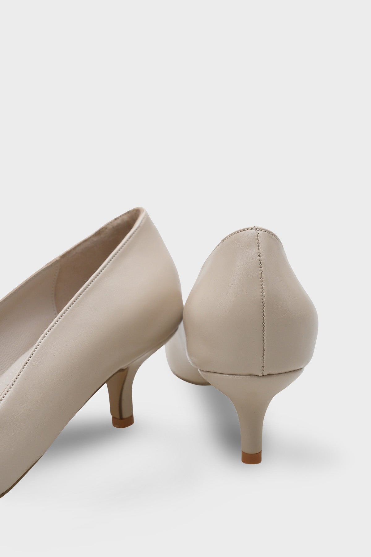 Veronica Orta Topuklu Sivri Burunlu Hakiki Deri Astar Kadın Stiletto