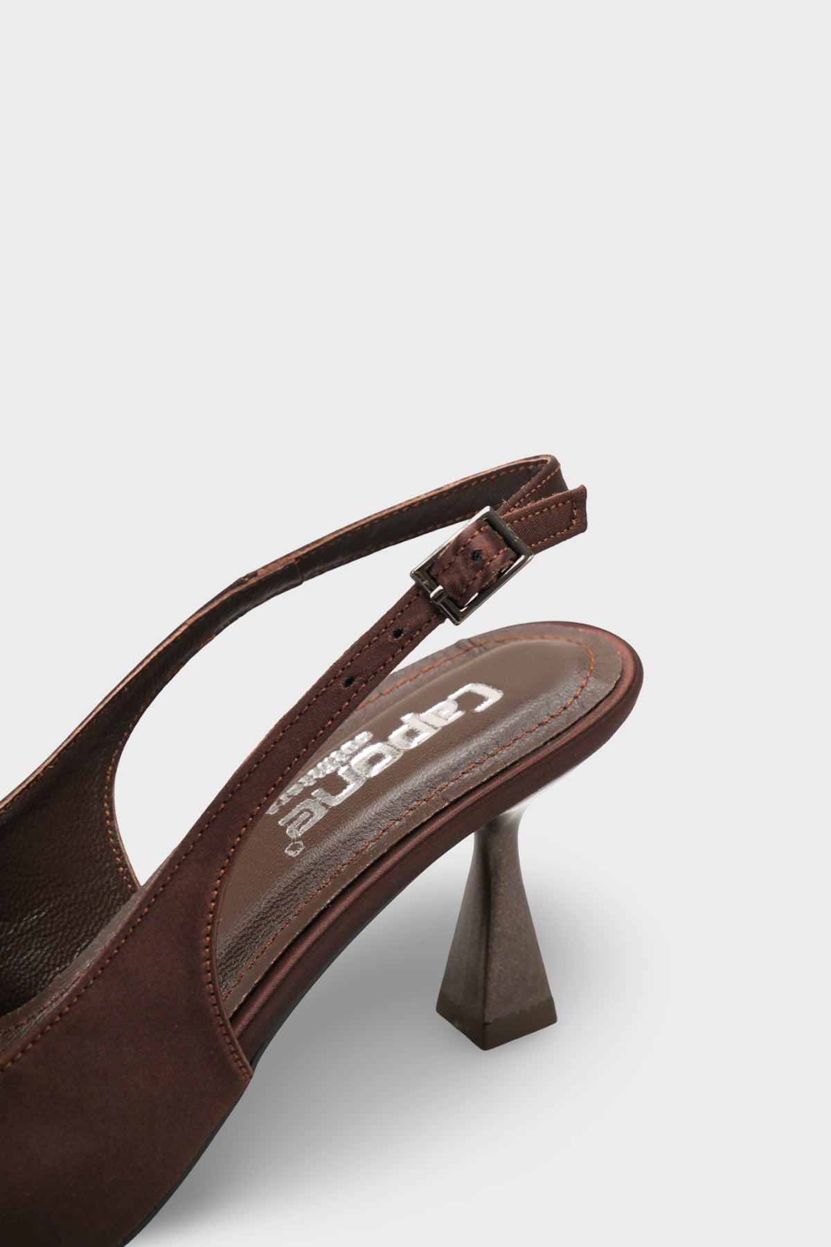 Pam Küt Sivri Burunlu Fiyonklu Arkası Açık Saten Kadın Ayakkabı