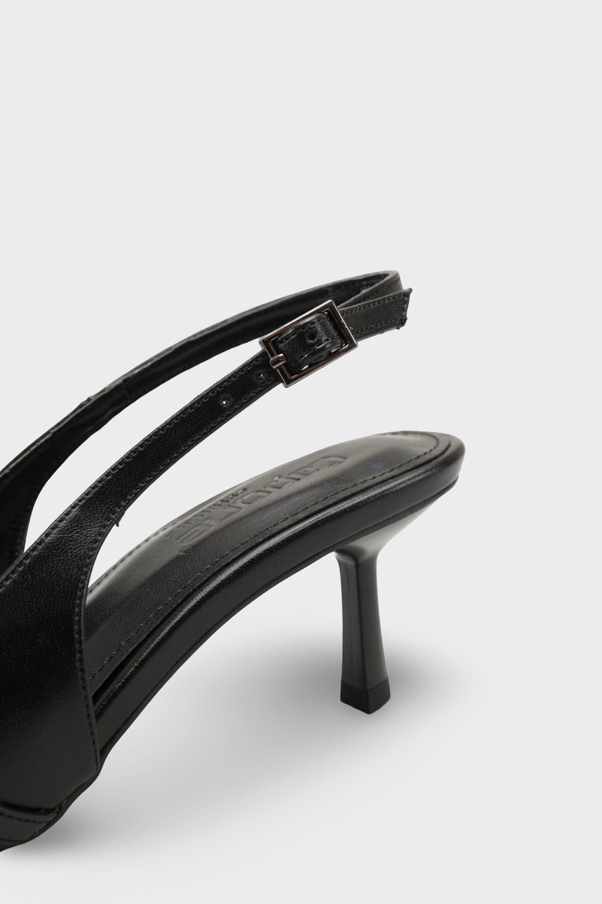 Sarine Sivri Burunlu Orta Topuklu Çapraz Tokalı Arkası Açık Kadın Ayakkabı