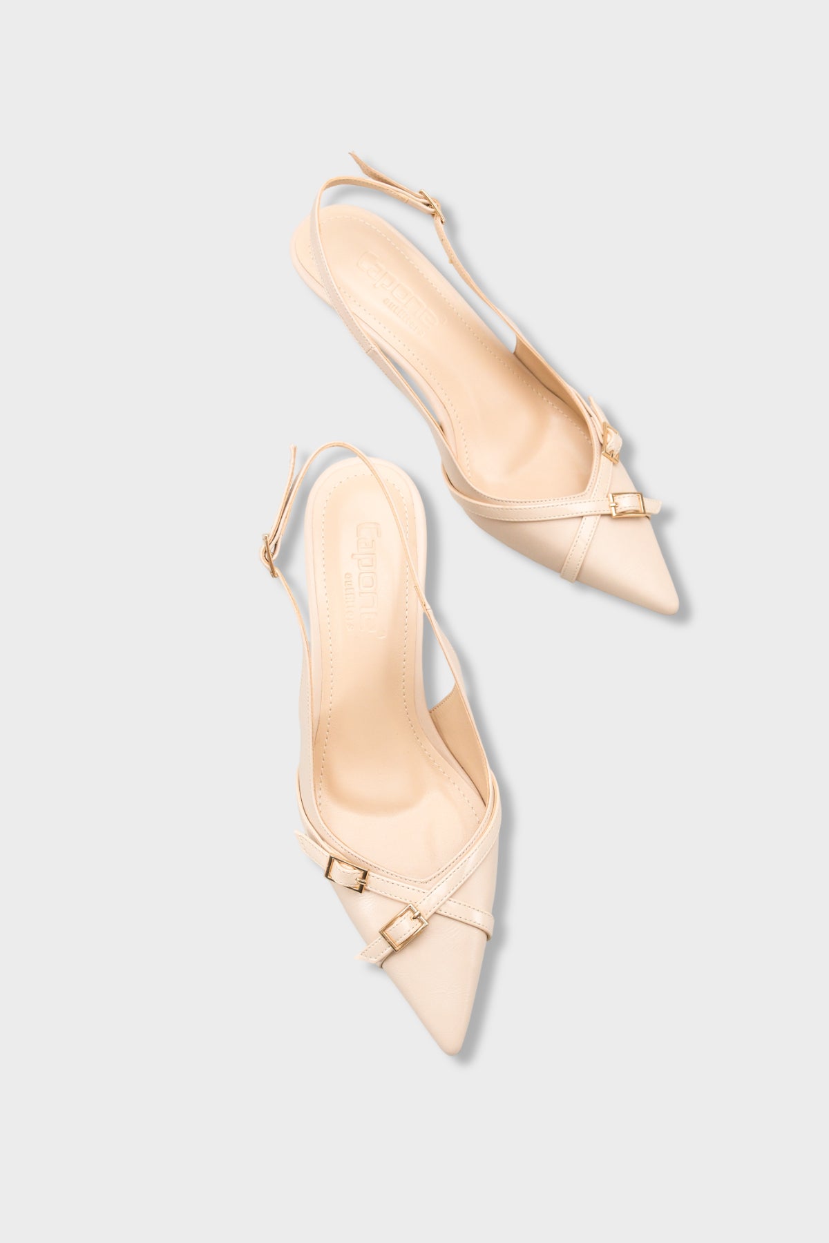 Sarine Sivri Burunlu Orta Topuklu Çapraz Tokalı Arkası Açık Kadın Ayakkabı