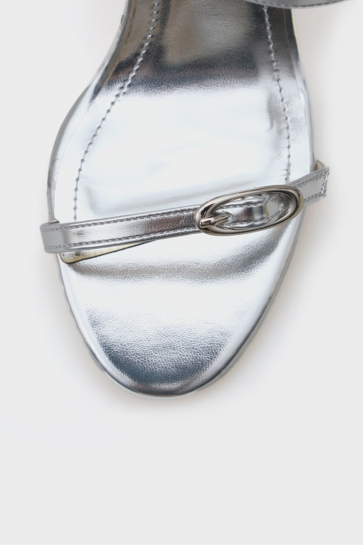 Lucky Topuklu Çift Bantlı Metalik Kadın Şık Terlik