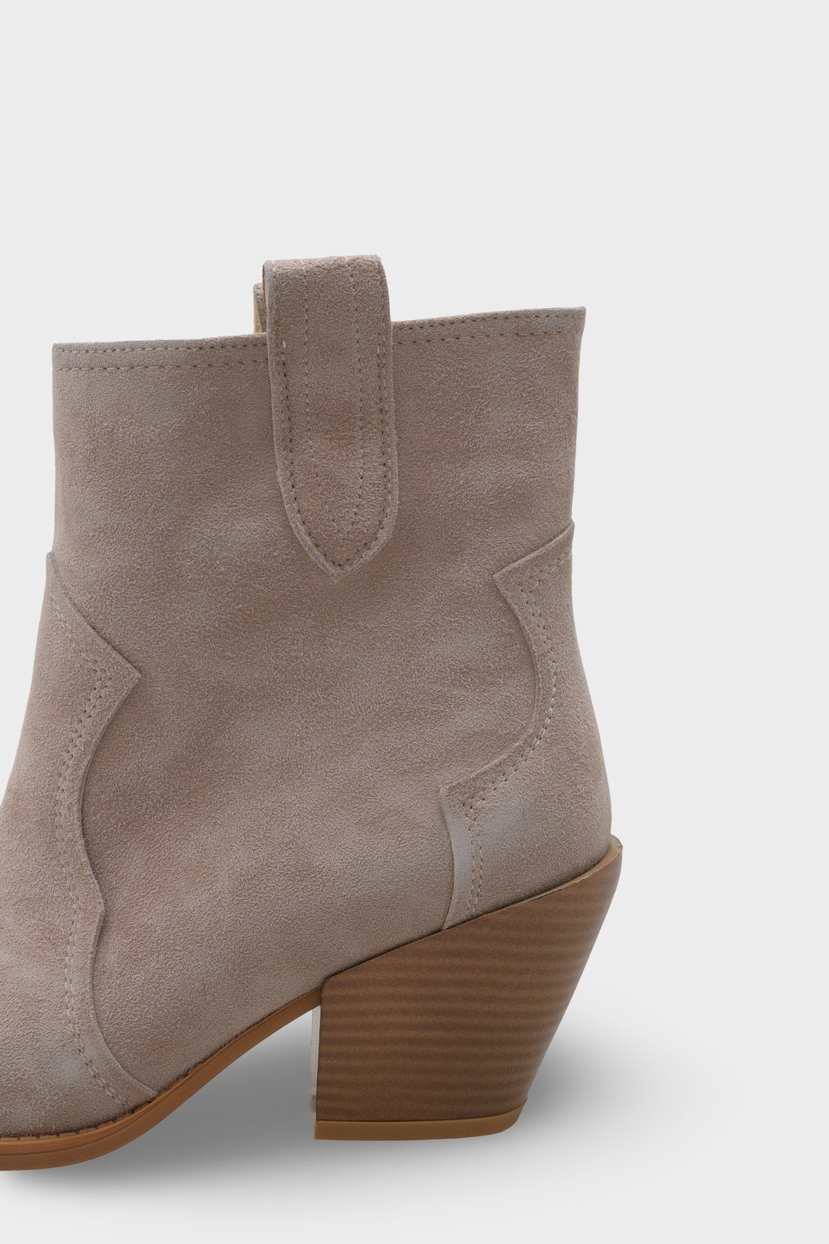 Tiffani Sivri Burunlu Hakiki Deri Yandan Çekmeli Kadın Kovboy Bot