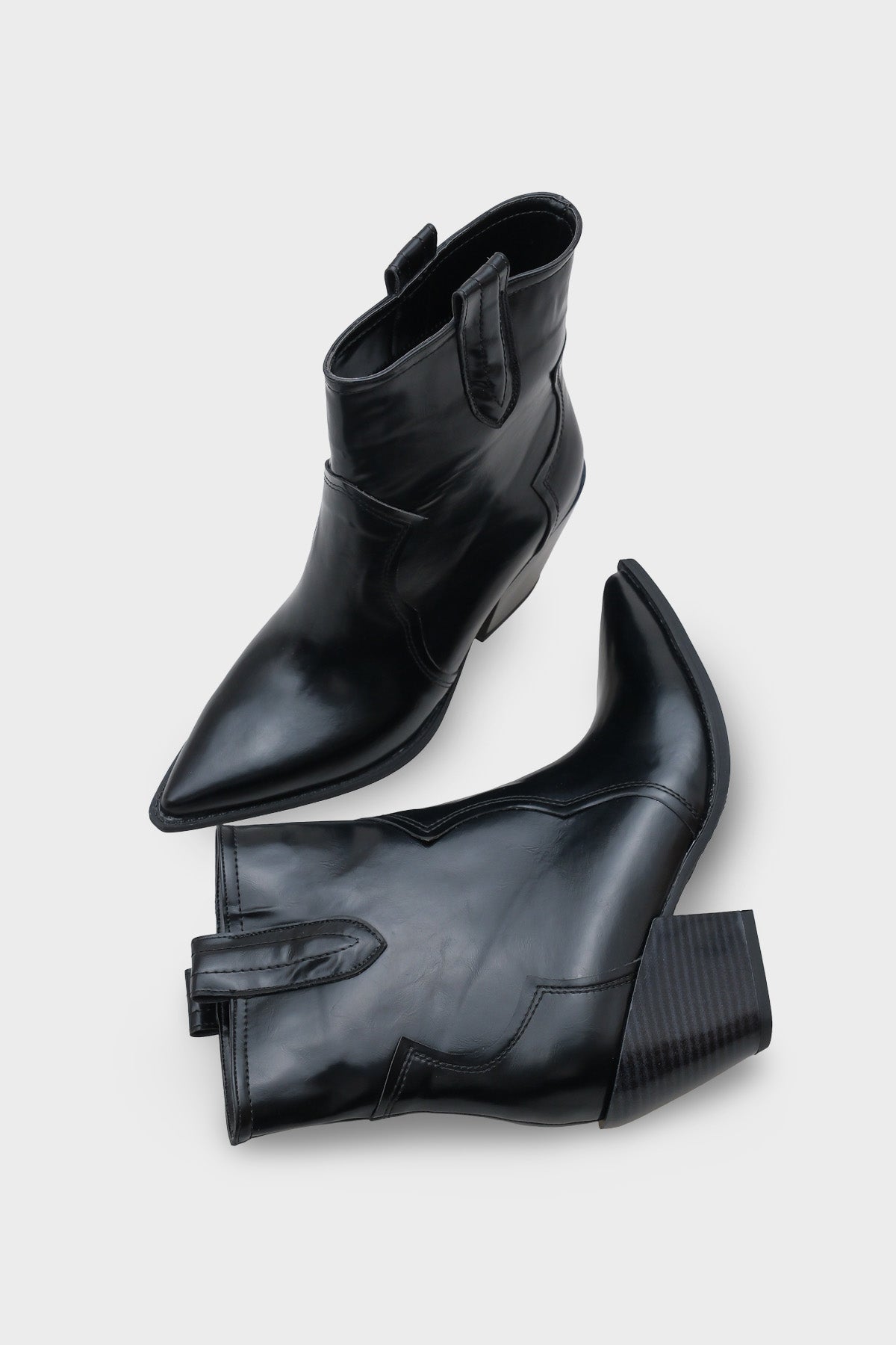 Tiffani Sivri Burunlu Yandan Çekmeli Hakiki Deri Kadın Kovboy Bot