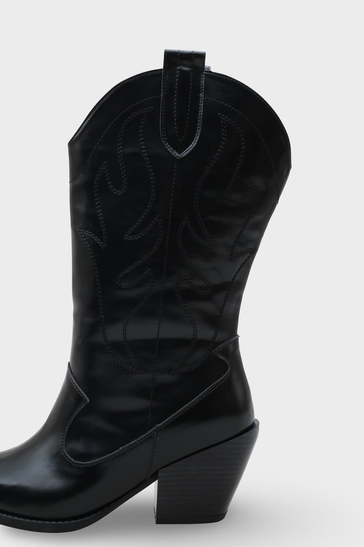 Malina  Sivri Burunlu Nakışlı Kadın Kovboy Çizme