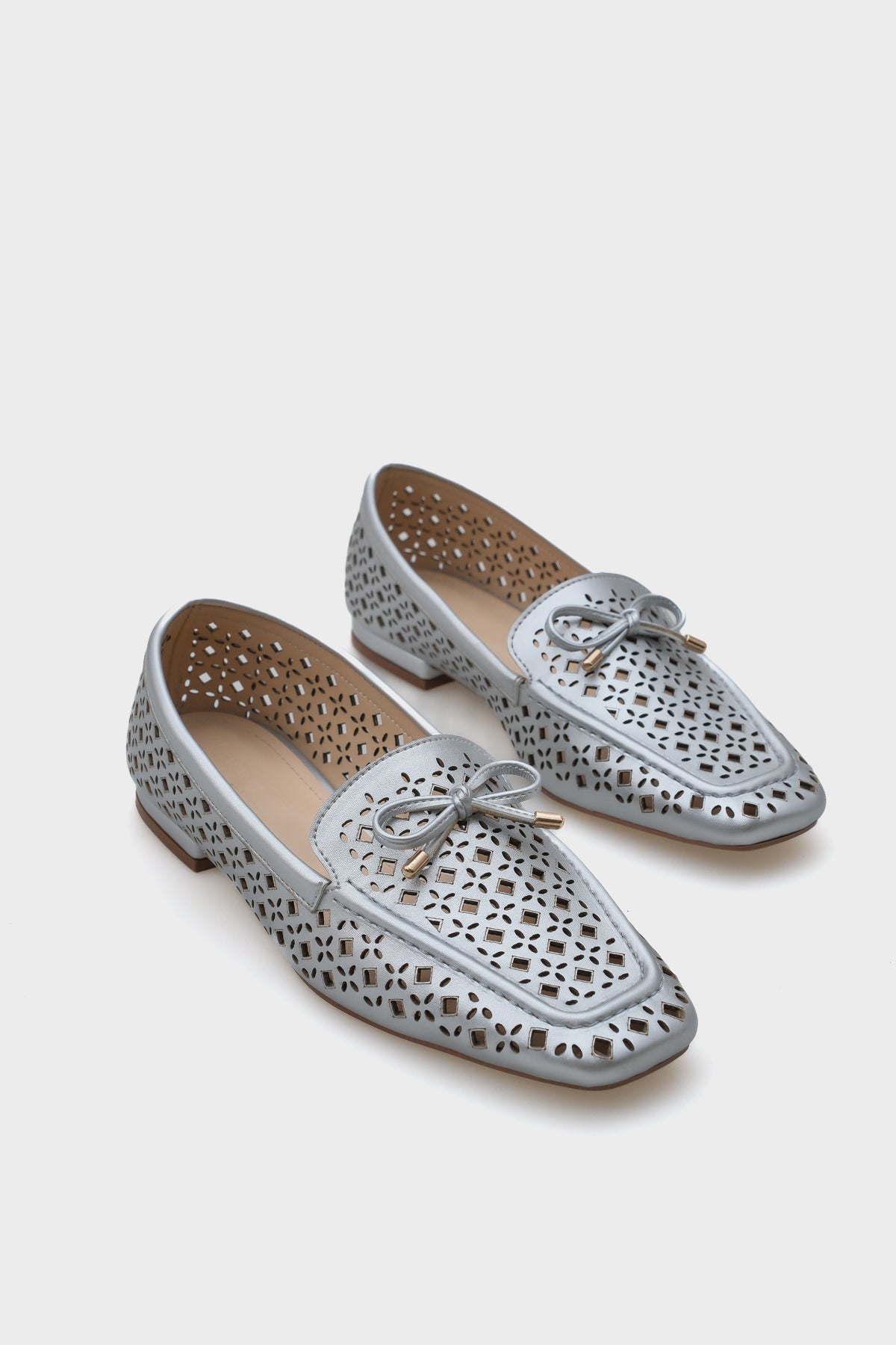 Cara Zımbalı Metalik Kadın Loafer