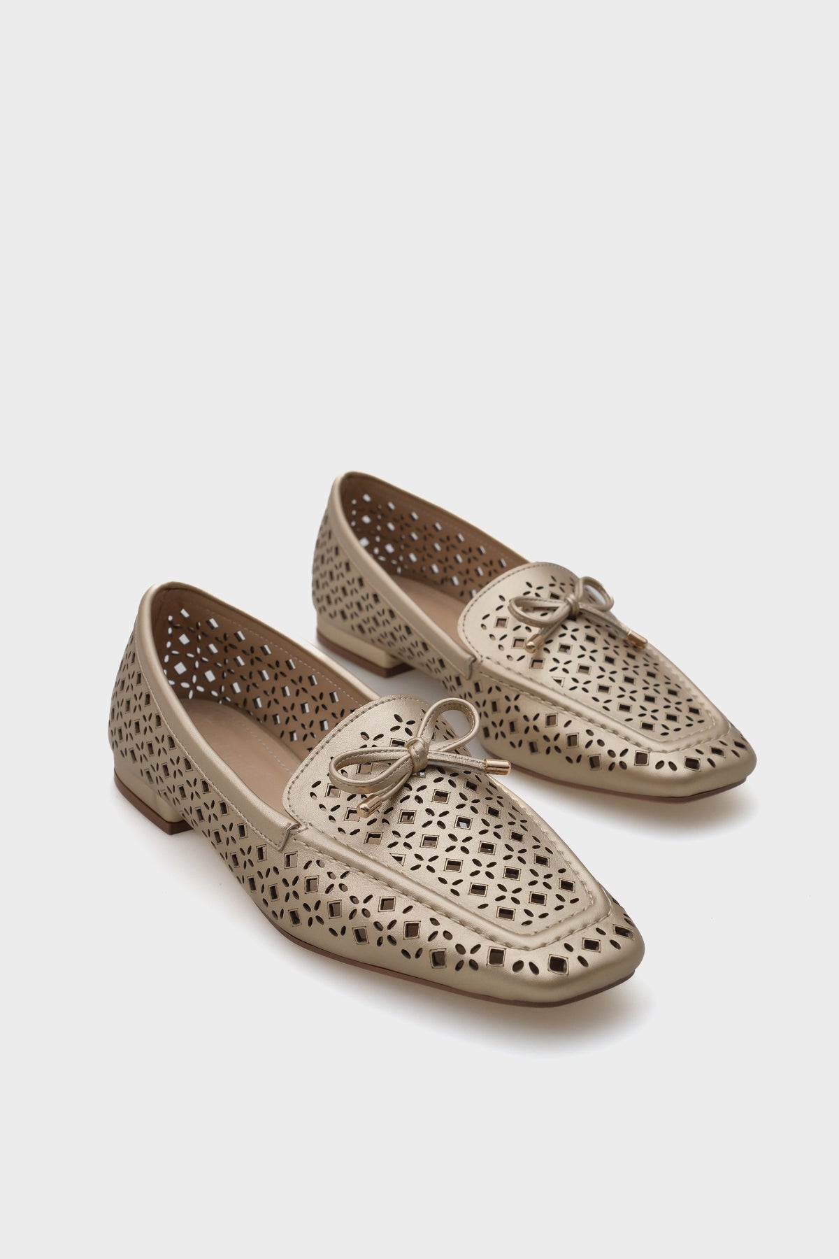 Cara Zımbalı Metalik Kadın Loafer