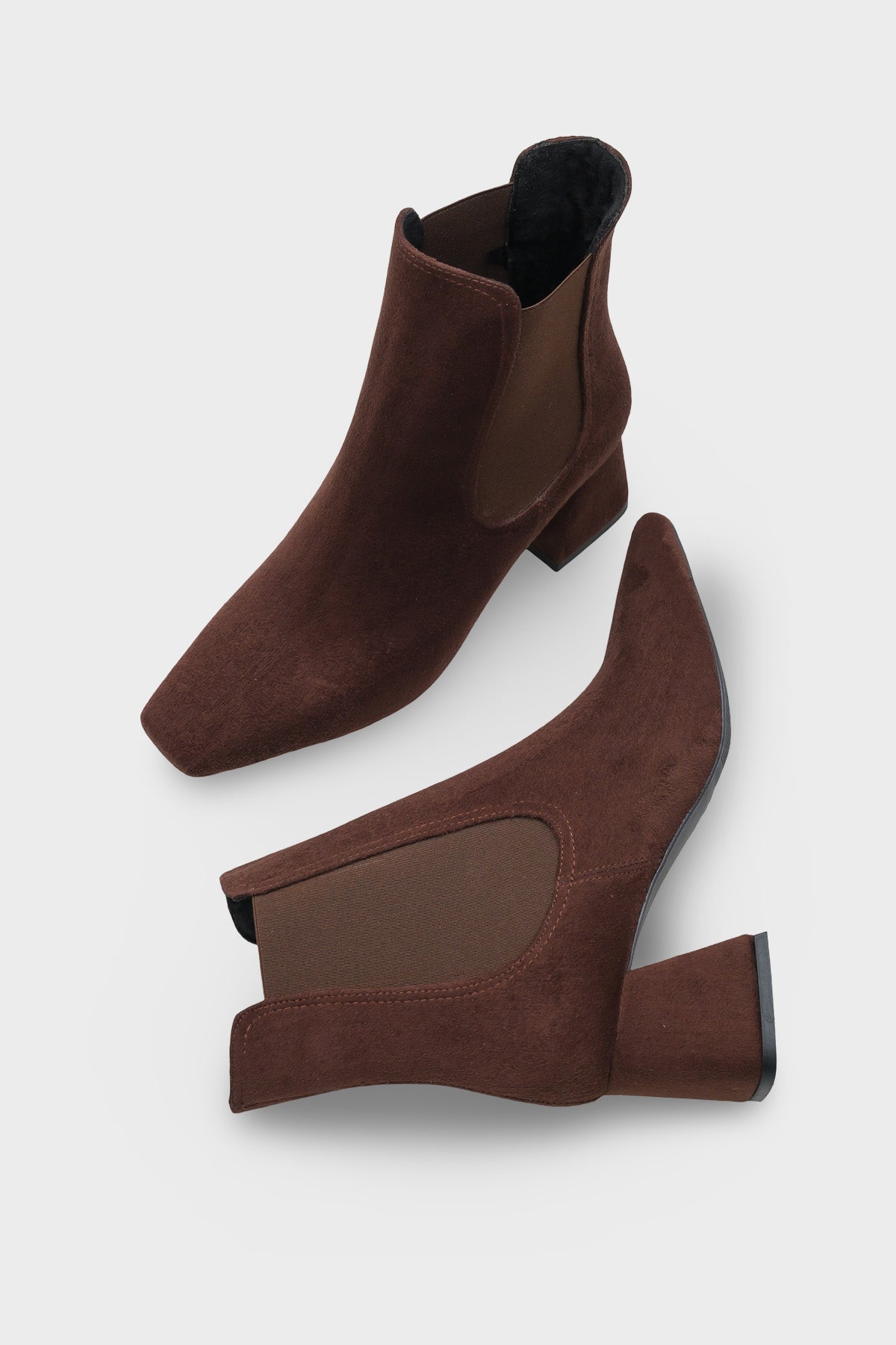 Ronny Sivri Burunlu Yandan Lastikli Kadın Bot