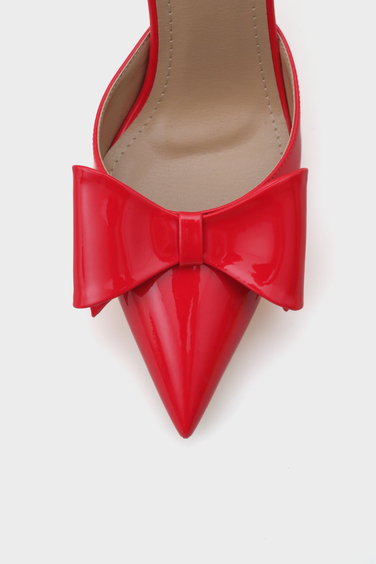 Rona Sivri Burunlu Fiyonlu Bilekten Bantlı Kadın Ayakkabı