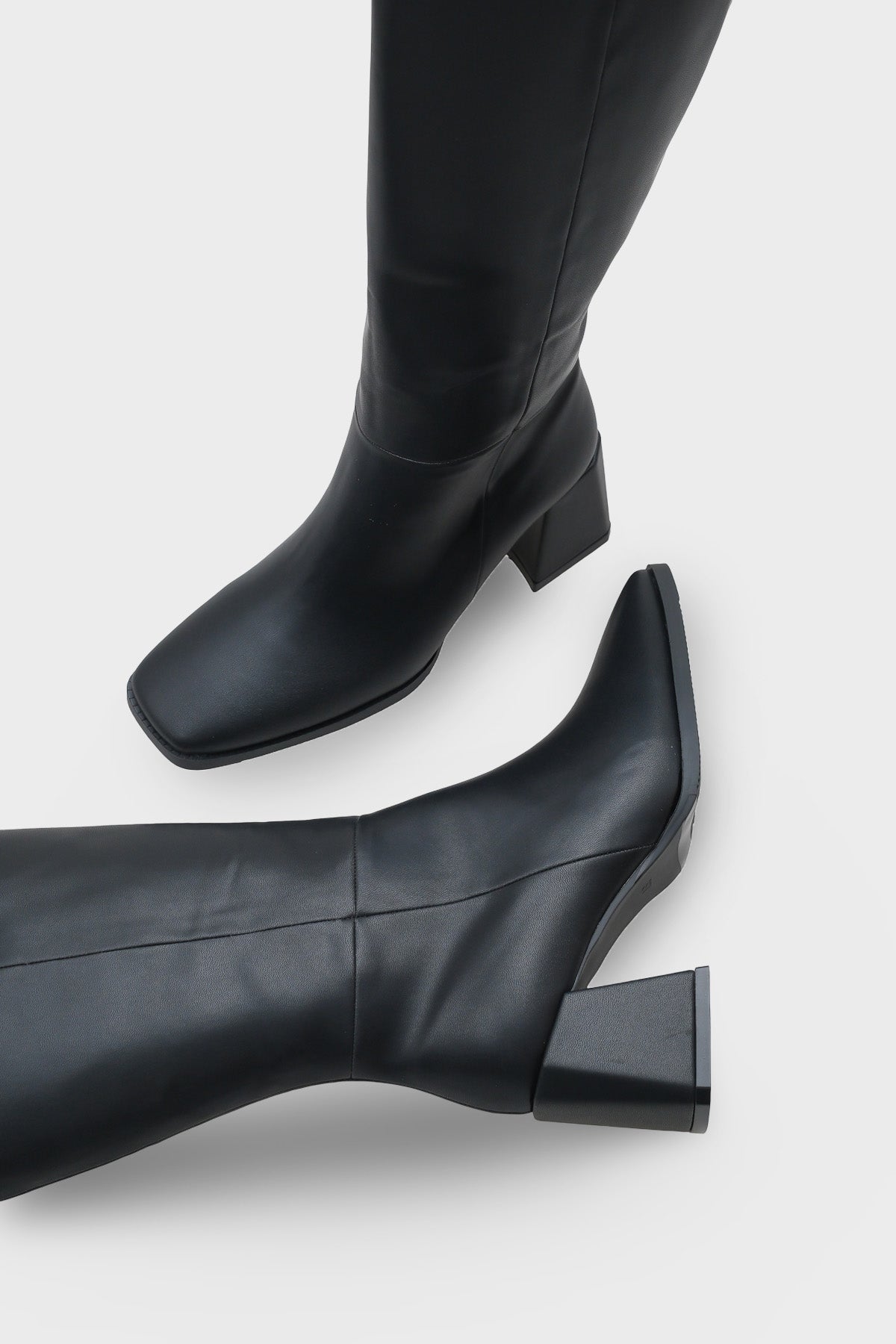 Merilyn  Küt Burunlu Kalın Orta Topuklu Fermuarlı Uzun Kadın Çizme