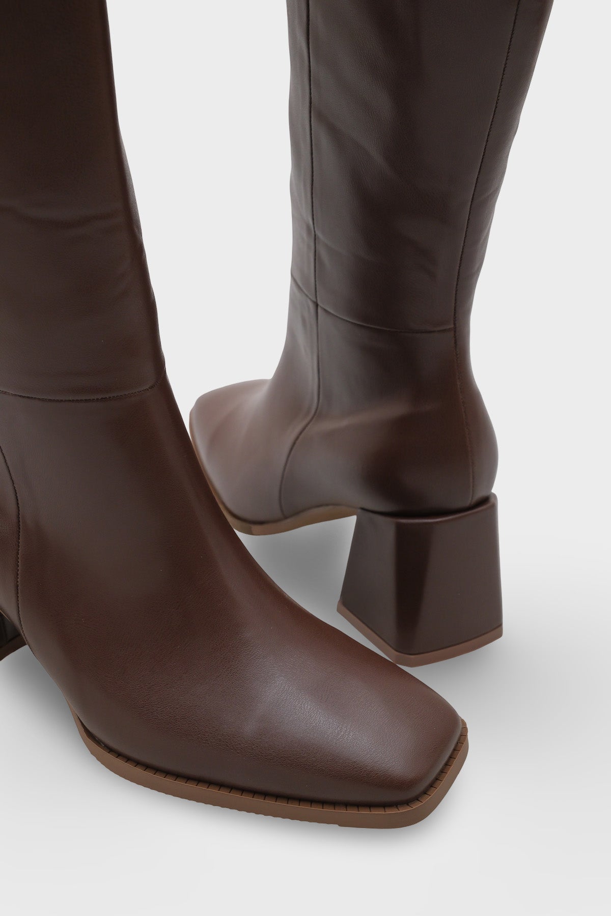 Merilyn  Küt Burunlu Kalın Orta Topuklu Fermuarlı Uzun Kadın Çizme