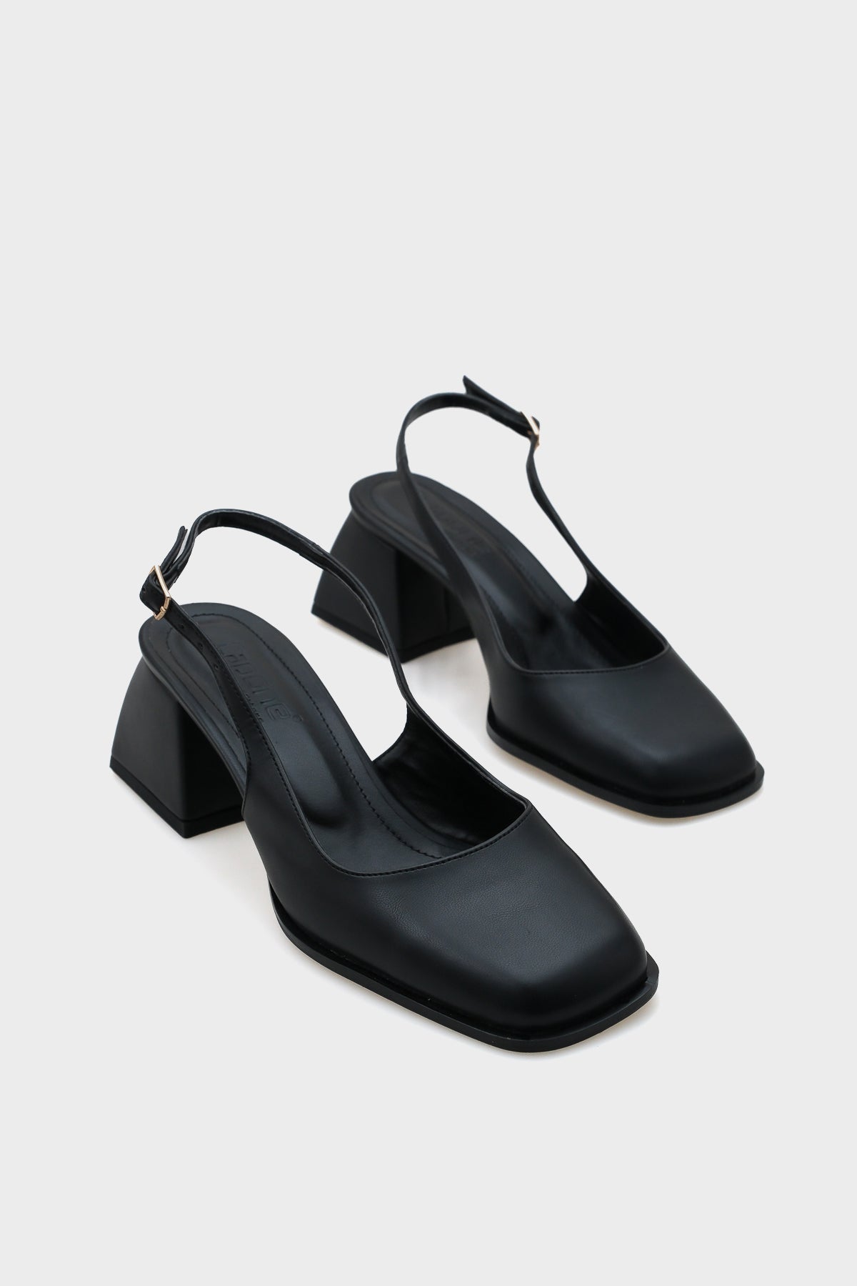 Rora Küt Burunlu Kalın Topuklu Arkası Açık Kadın Ayakkabı