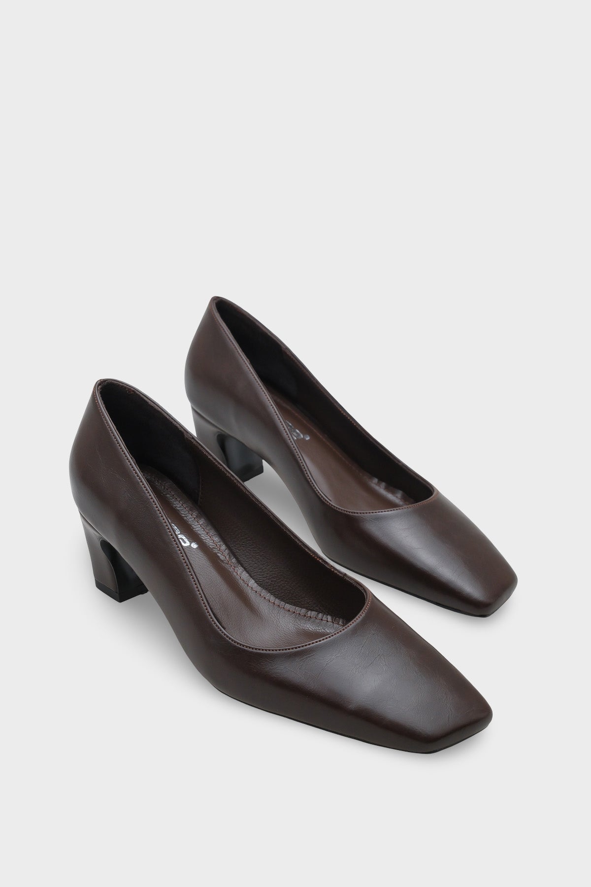 Janie Orta Boy Topuklu Küt Burunlu Hakiki Deri Astarlı Kadın Ayakkabı