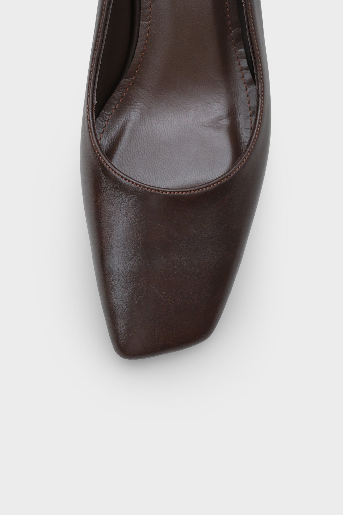 Janie Orta Boy Topuklu Küt Burunlu Hakiki Deri Astarlı Kadın Ayakkabı