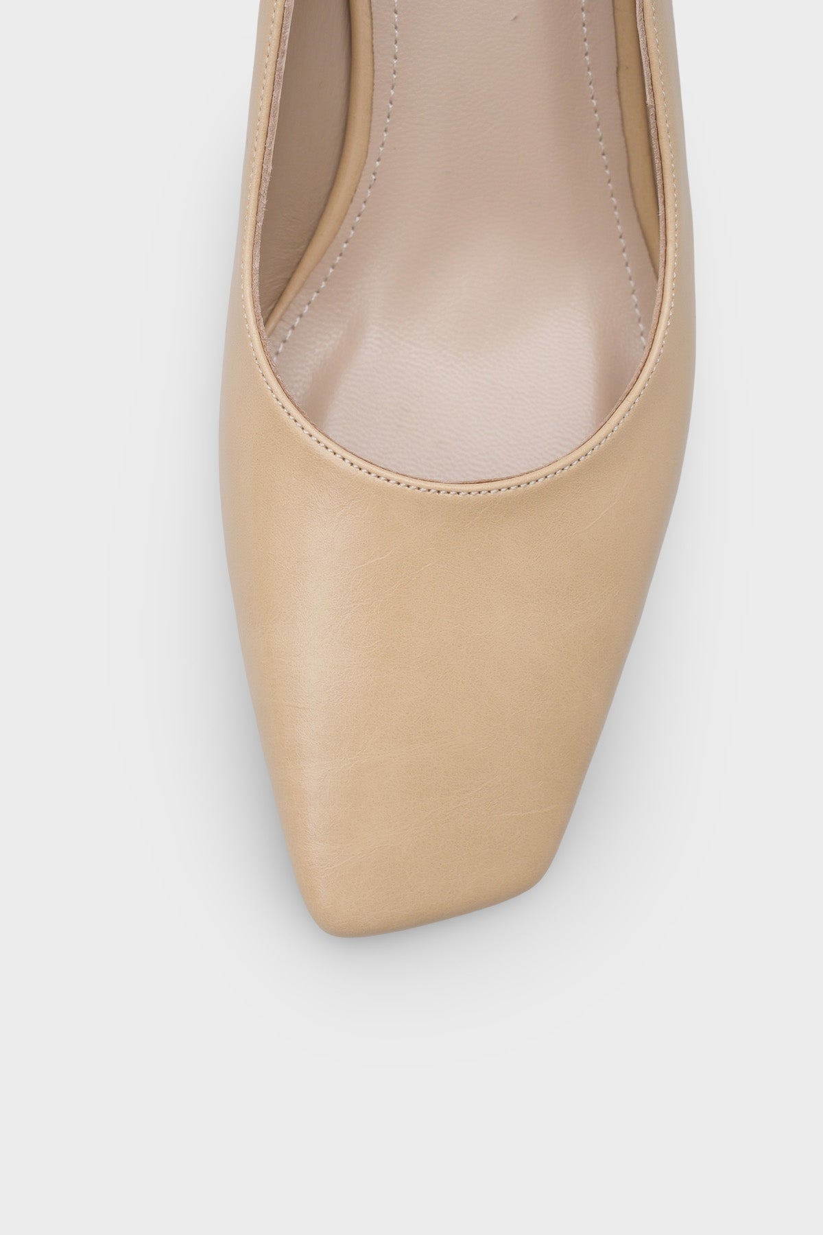 Janie Orta Boy Topuklu Küt Burunlu Hakiki Deri Astarlı Kadın Ayakkabı