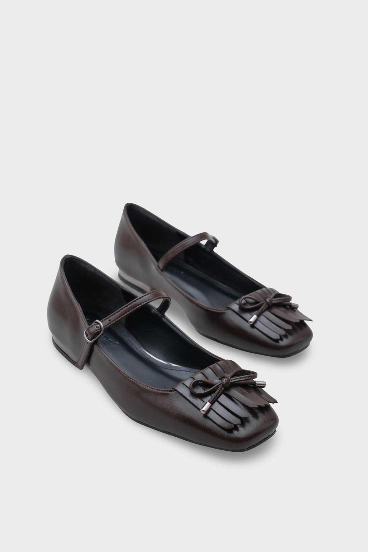 Kelsy Küt Burunlu Püsküllü Kısa Topuklu Kadın Babet