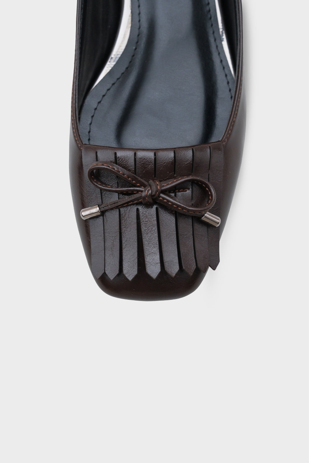 Kelsy Küt Burunlu Püsküllü Kısa Topuklu Kadın Babet