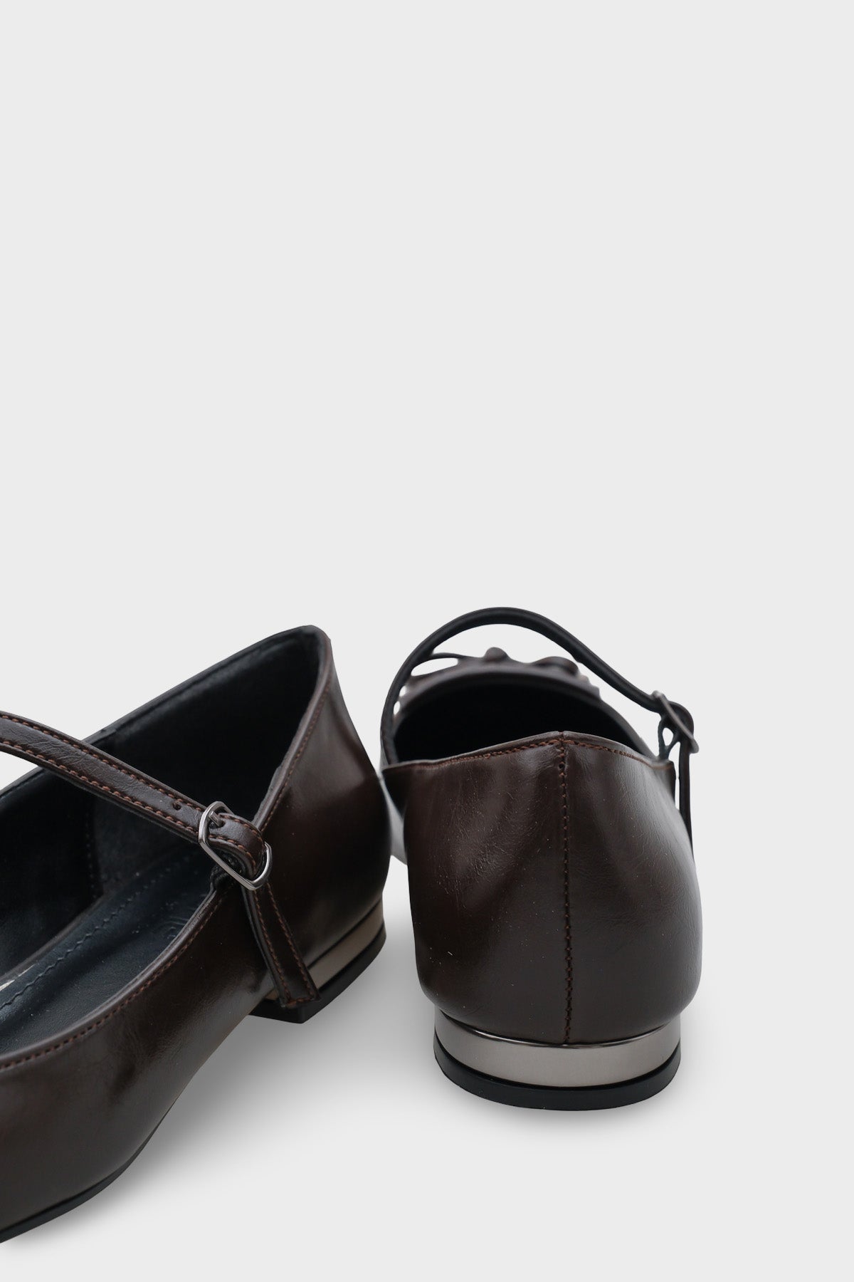 Kelsy Küt Burunlu Püsküllü Kısa Topuklu Kadın Babet