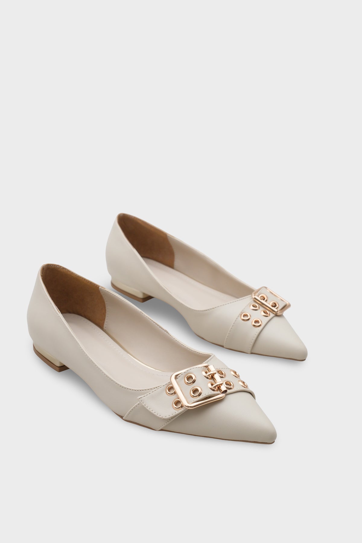 Krissie Sivri Burunlu Kısa Topuklu Metal Aksesuarlı Kadın Babet