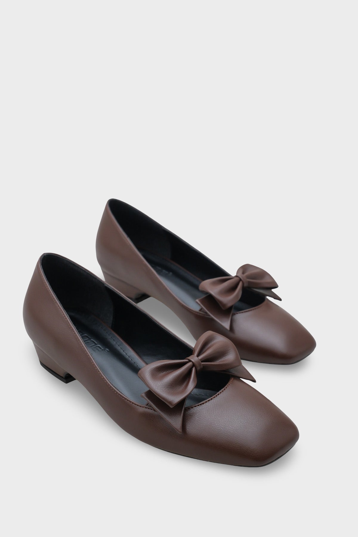 Helaina Kısa Topuklu Fiyonklu Kadın Ayakkabı