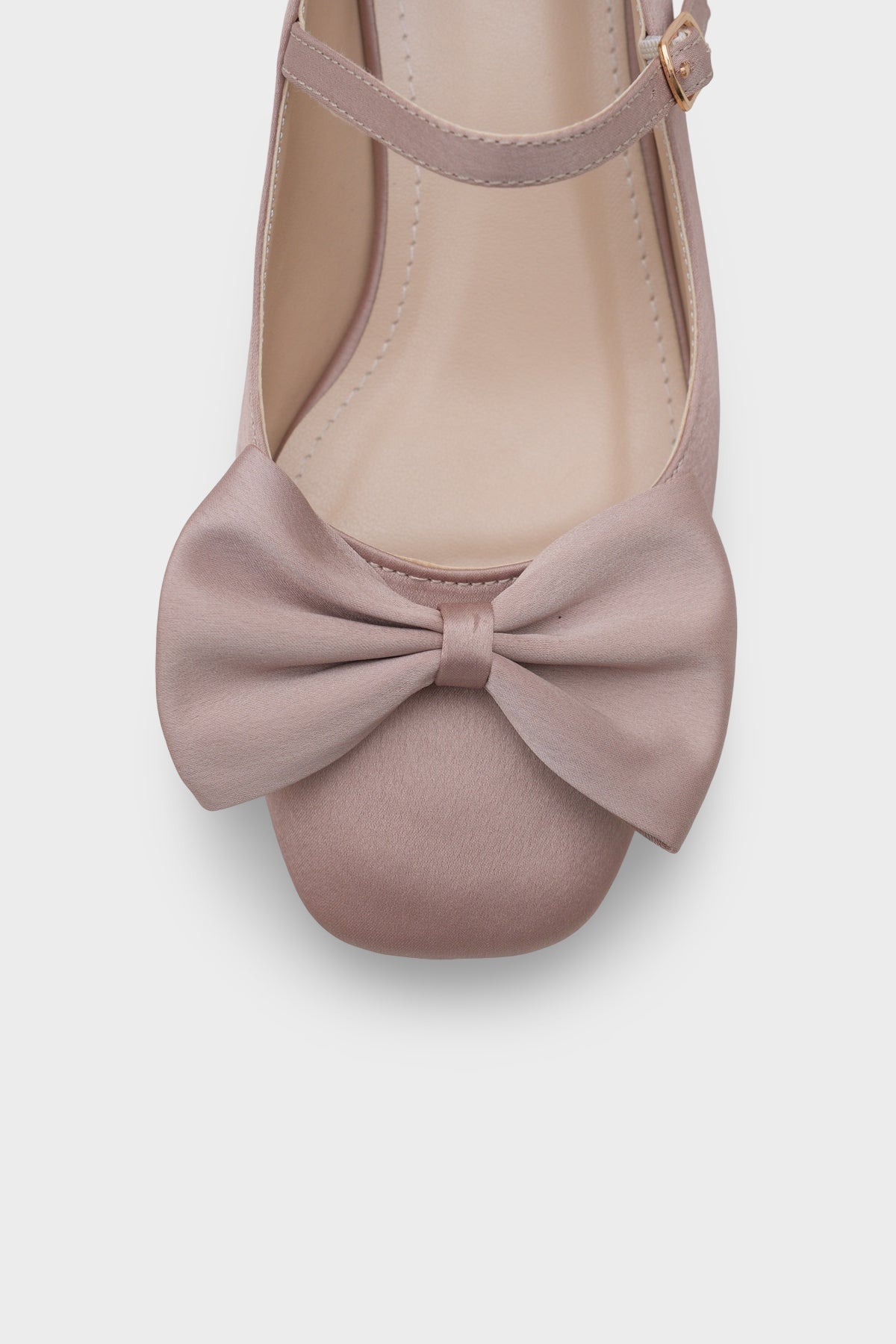 Susanna Kısa Topuklu Küt Burunlu Fiyonklu Mary Jane Saten Kadın Ayakkabı