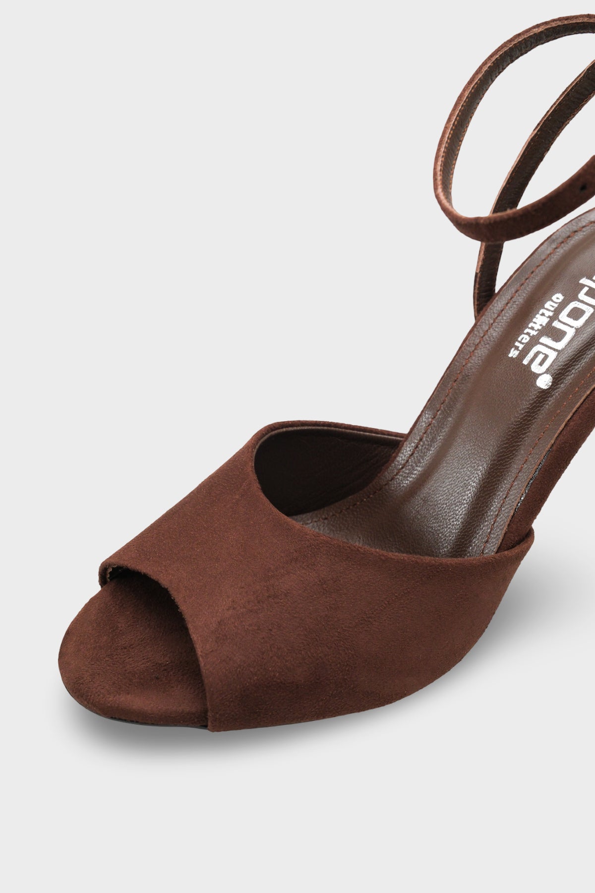 Kenna Hakiki Deri Astarlı Yuvarlak Burunlu Orta Topuklu Bilekten Bantlı Süet Görünümlü Kadın Ayakkab