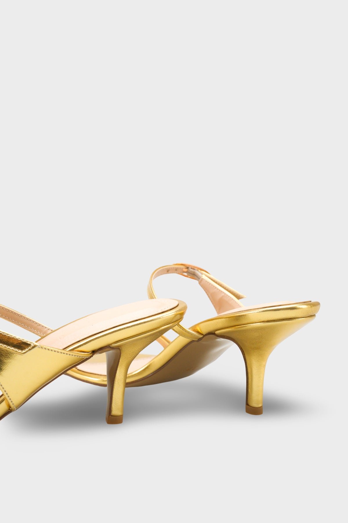 Gerda Yuvarlak Burunlu Çift Tokalı Orta Topuklu Şık Kadın Terlik