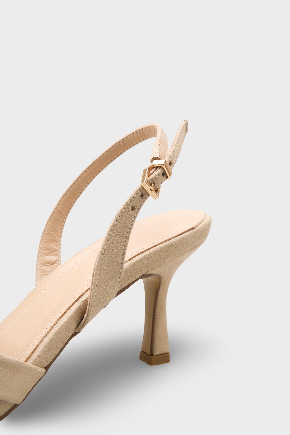 Roxana Hakiki Deri Astarlı Küt Burunlu Çapraz Bantlı Orta Topuklu Süet Görünümlü Şık Kadın Ayakkabı