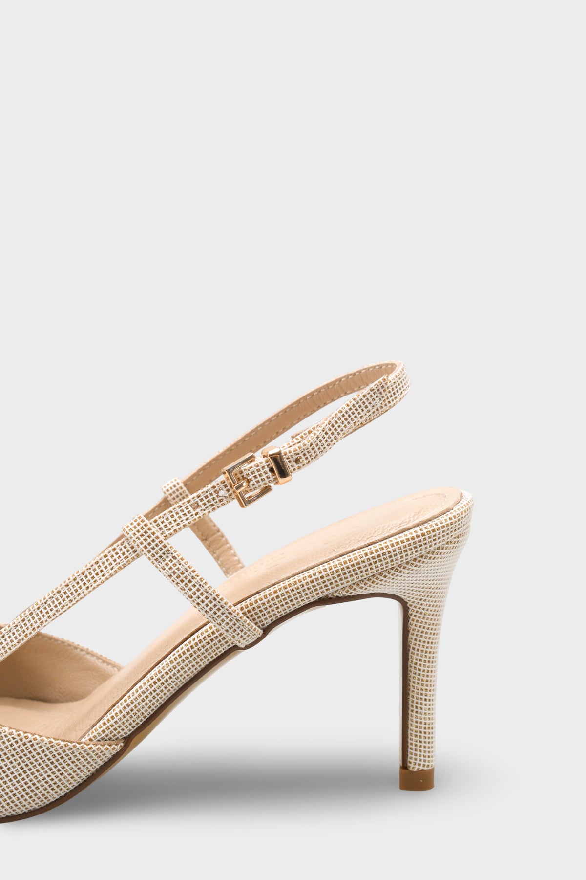 Susie Hakiki Deri Astarlı Sivri Burunlu Orta Topuklu Simli Arkası Açık Kadın Ayakkabı