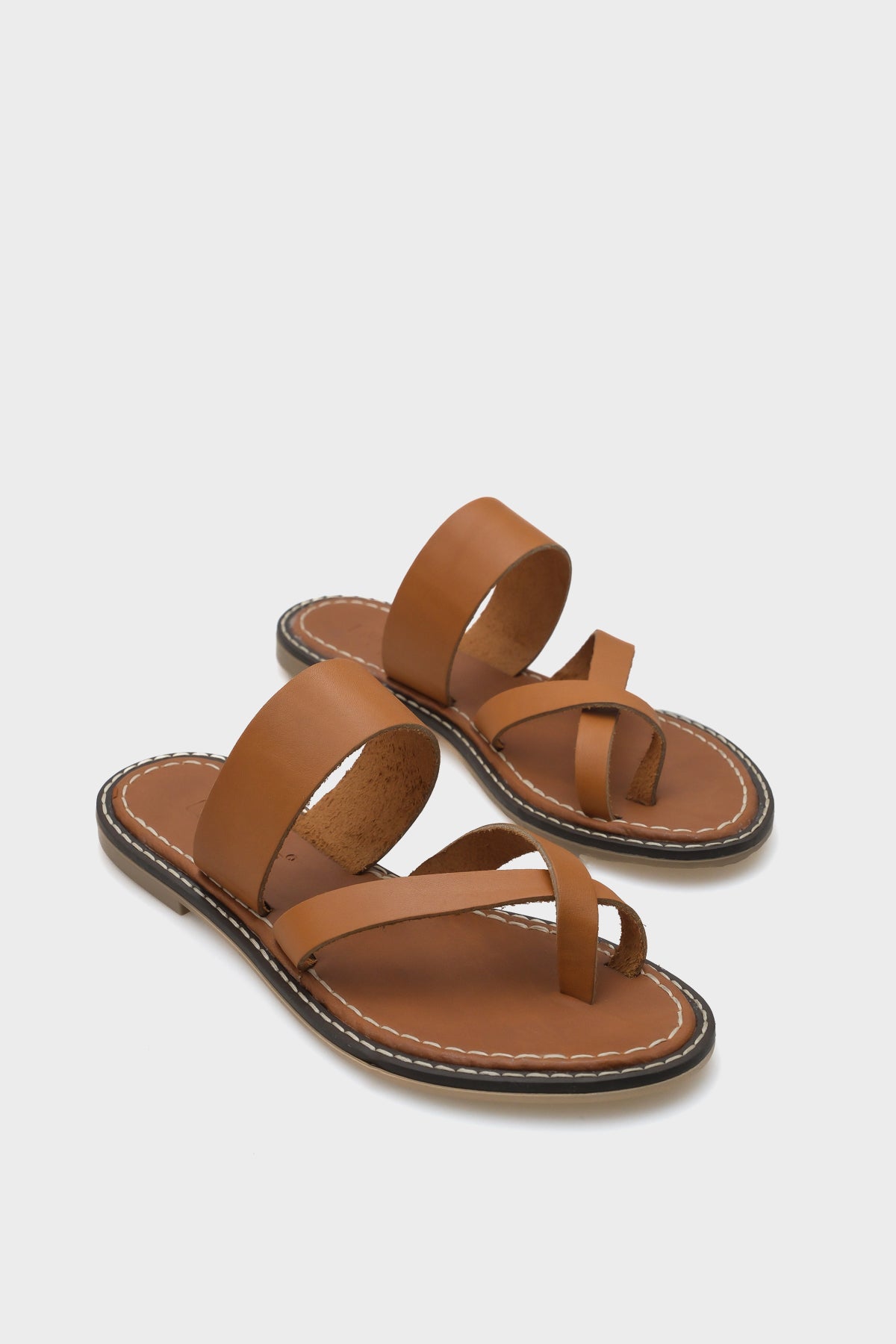 Mag Tek Bant Parmak Arası Deri  Kadın Terlik