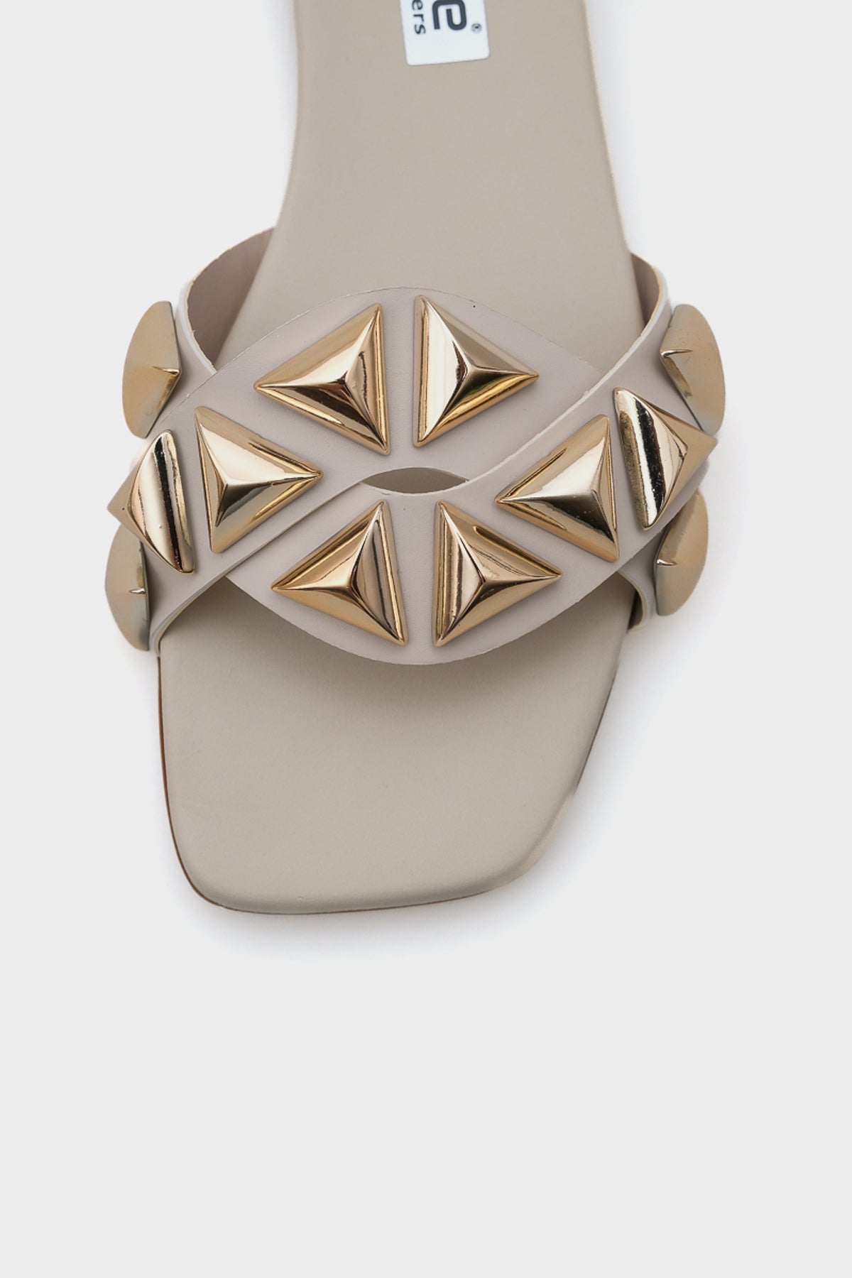 Manon Küt Burunlu Metal Aksesuarlı Kısa Topuklu Konfor Kadın Terlik