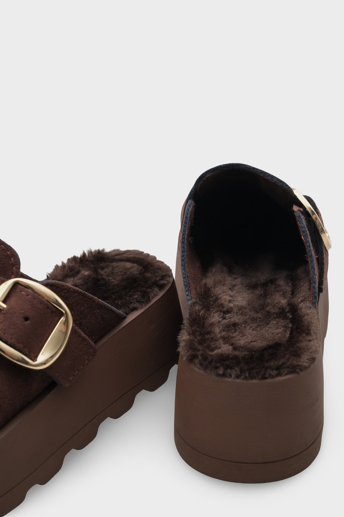 Leticia Kürklü Süet Görünümlü Kadın Sabo