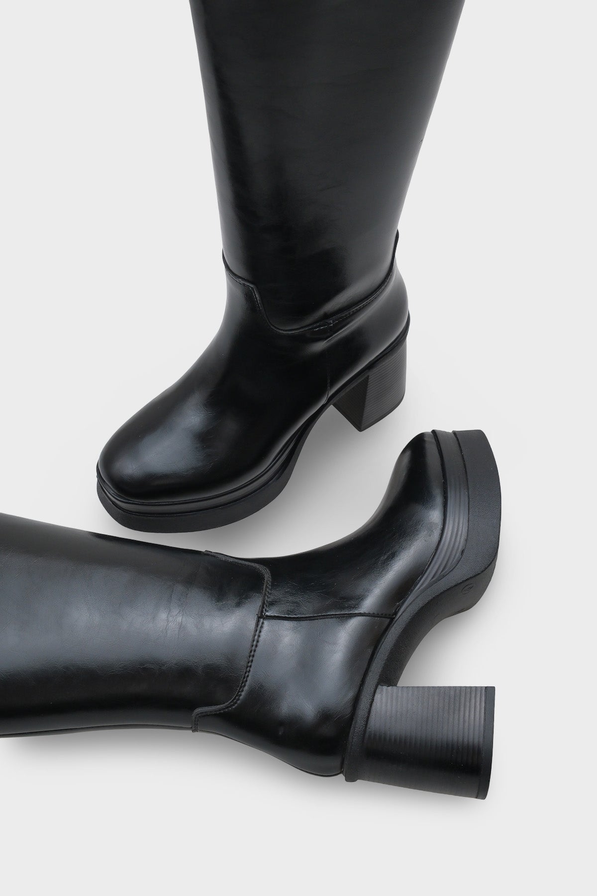 Beatrice Yuvarlak Burunlu Topuklu  Kadın  Çizme