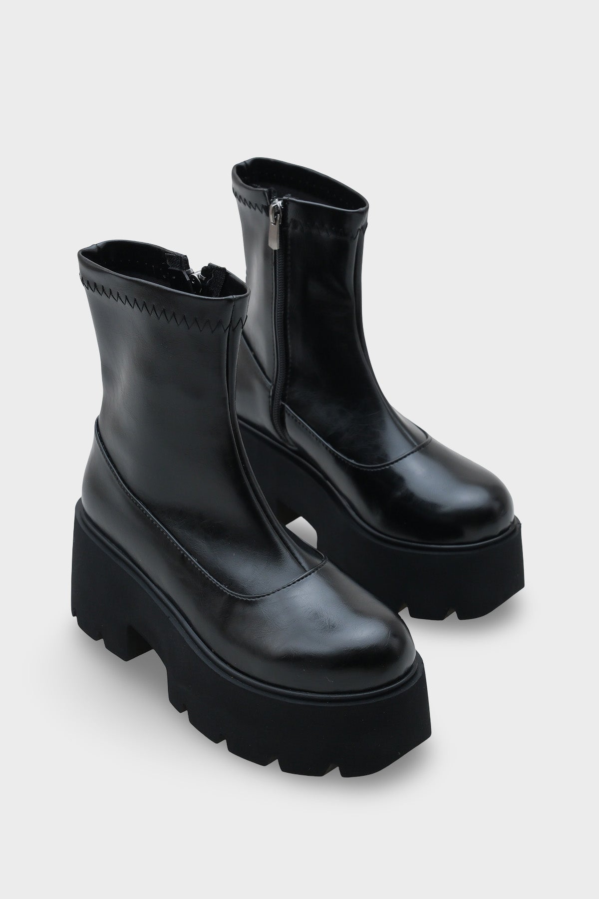 Viviana Trak Tabanlı Kadın Bot