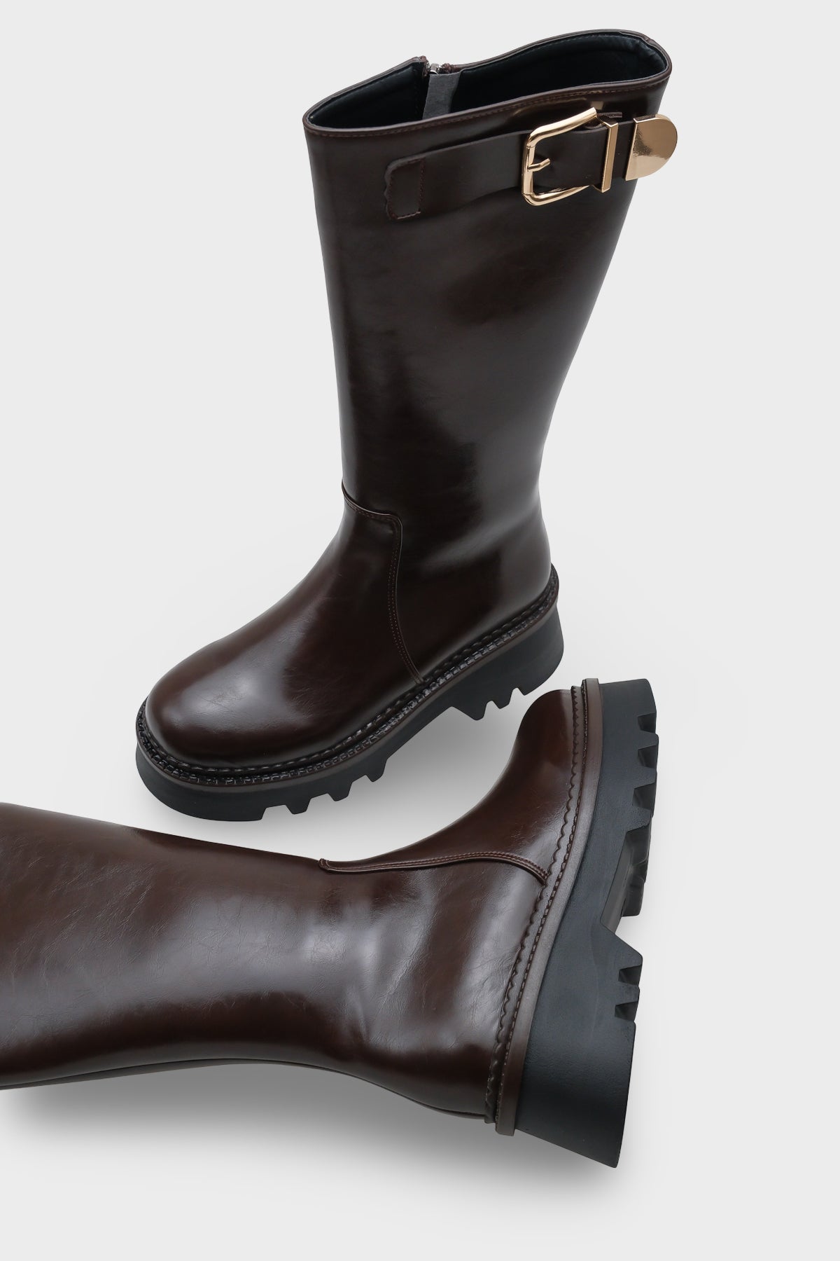 Norry Trak Tabanlı Metal Tokalı Yandan Fermuarlı Kadın Çizme