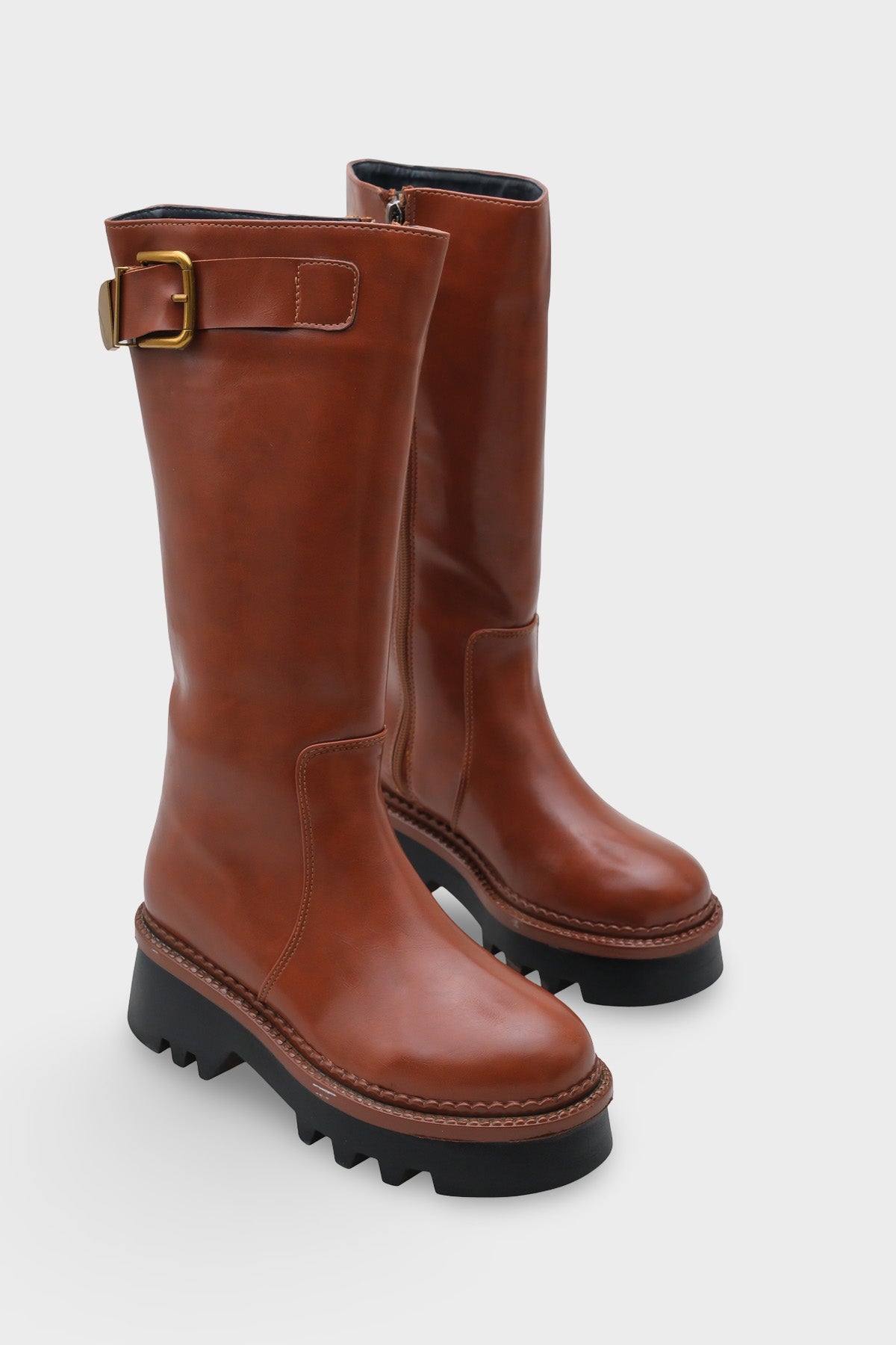 Norry Trak Tabanlı Metal Tokalı Yandan Fermuarlı Kadın Çizme